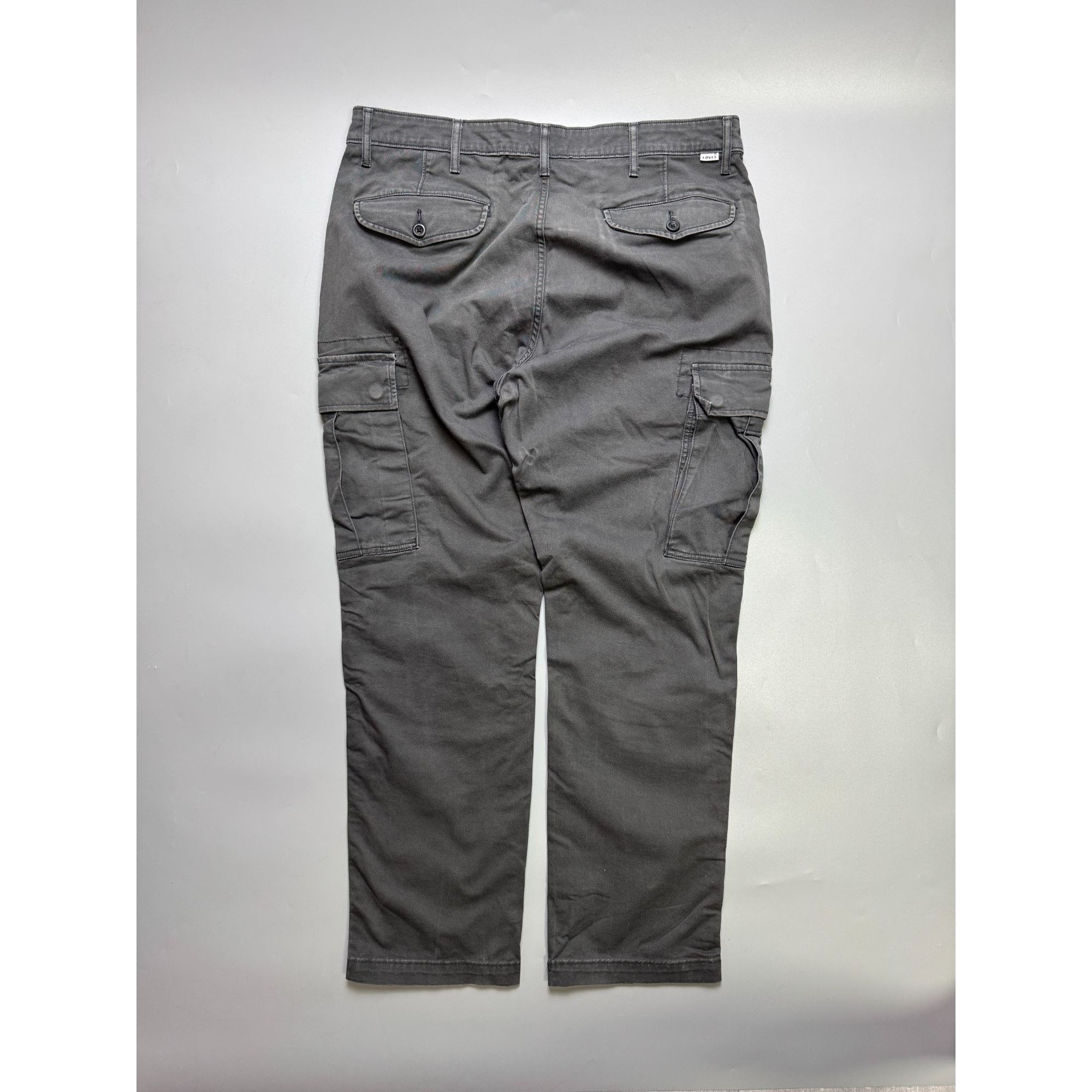 Levi's Levi’s Gray Cargo Pants (Y1161) Size US 36 / EU 52 - 13 Thumbnail