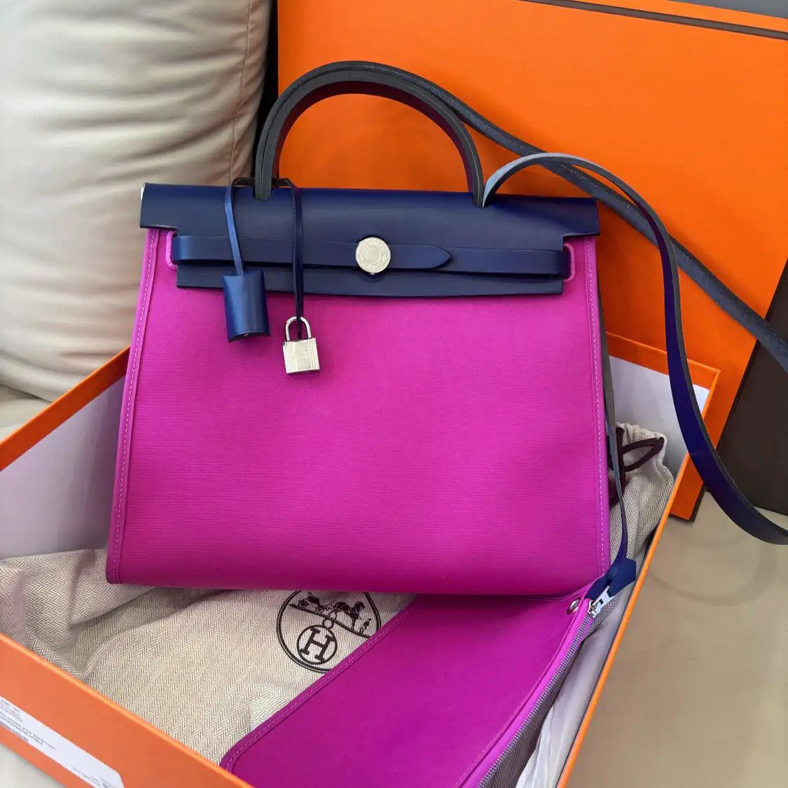 Hermes Hermes Herbag 31 Magnolia Pink canvas crossbody bag silver hardware Z sub-pocket Size ONE SIZE - 1 Thumbnail