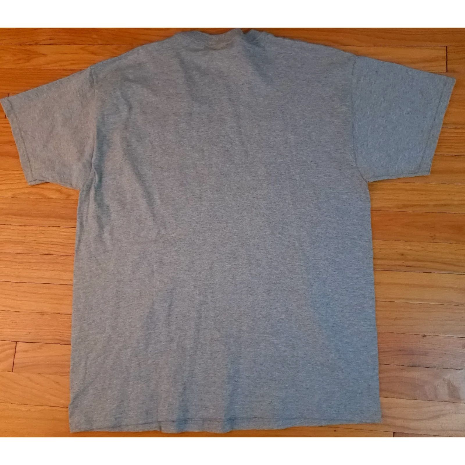 Fruit Of The Loom VINTAGE North Carolina State University Aggies XL Grey T-Shirt Basketball Unisex Adults Short Sleeve Shirt 90s Size US XL / EU 56 / 4 - 4 Thumbnail