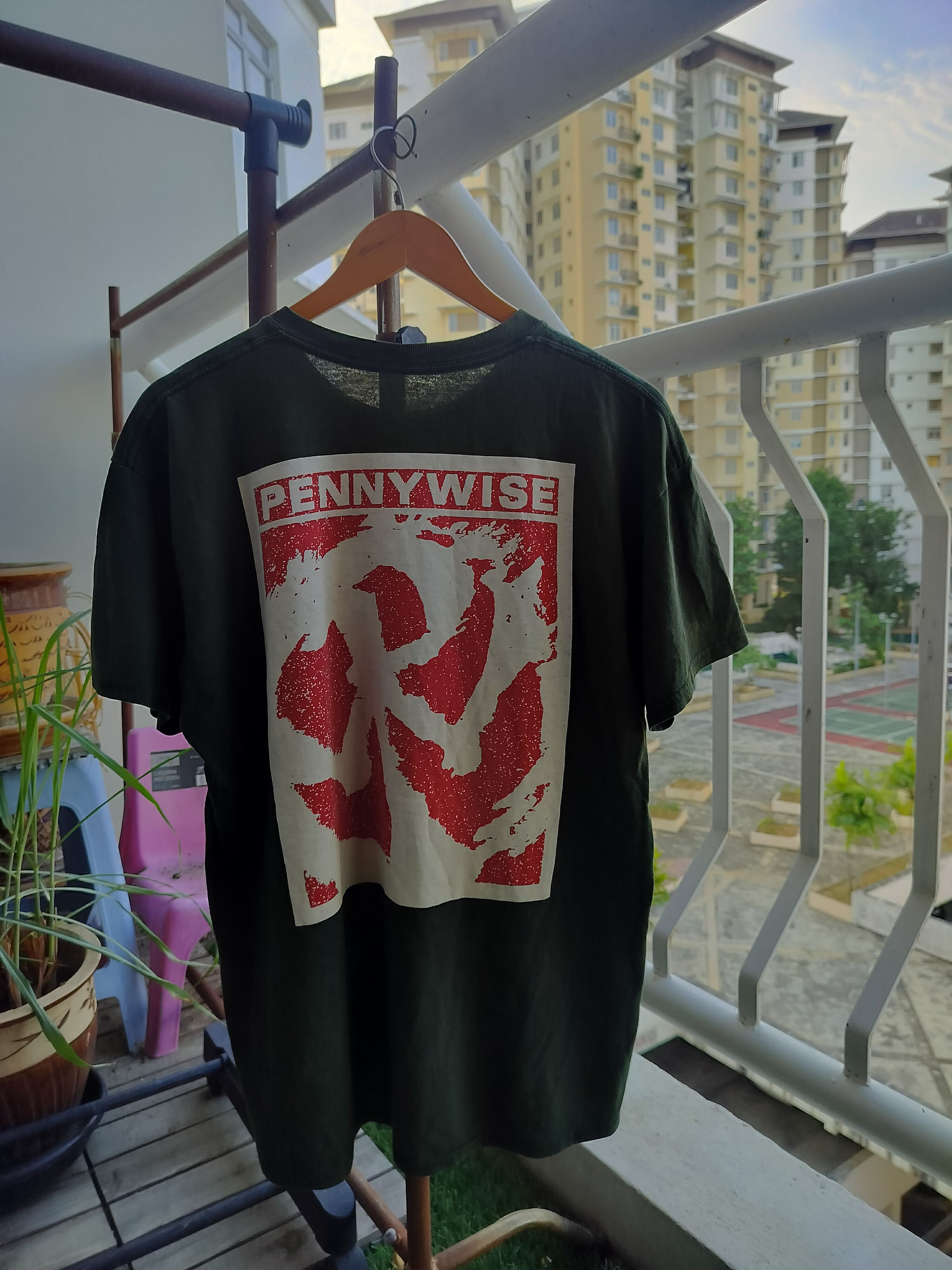 Band Tees Pennywise band tees Size US L / EU 52-54 / 3 - 1 Thumbnail