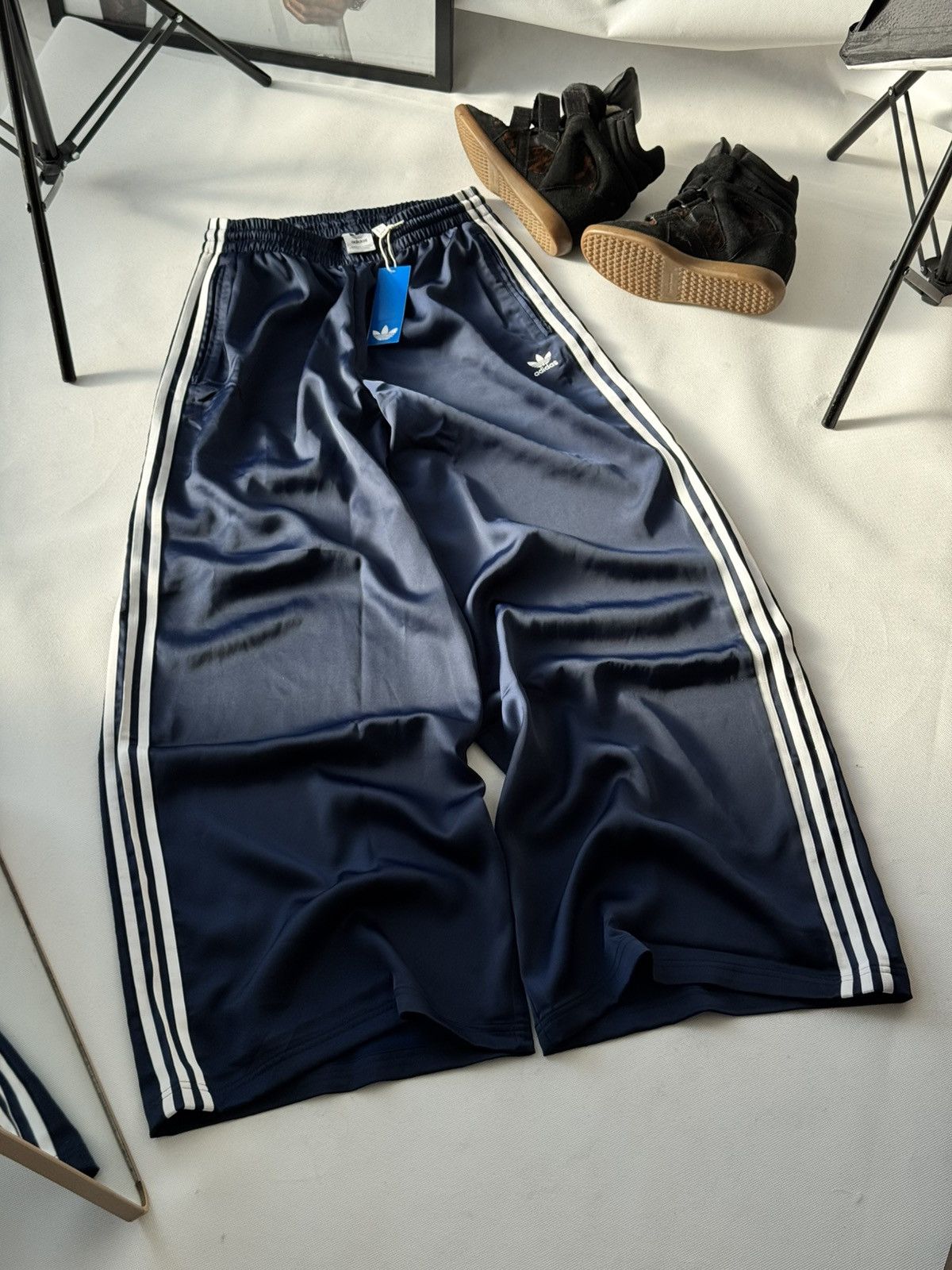 Adidas Adidas Balenciaga Style baggy Track Pants Hype Sweatpants Size US 32 / EU 48 - 10 Thumbnail