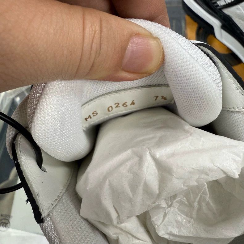 Louis Vuitton LOUIS VUITTON LV TRAINER Sneakers Black White-2506 Size US 8.5 / EU 41-42 - 7 Thumbnail