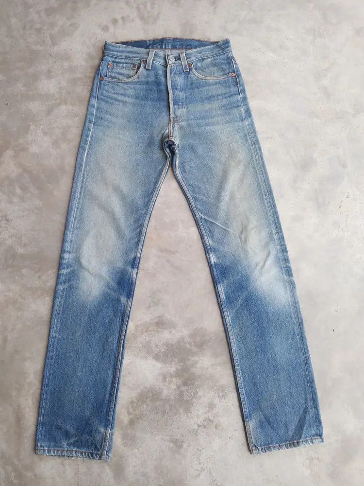 Levi's 90s Vintage Levi's 501 Made In USA Distressed Jeans 28x33 Size US 28 / EU 44 - 1 Thumbnail