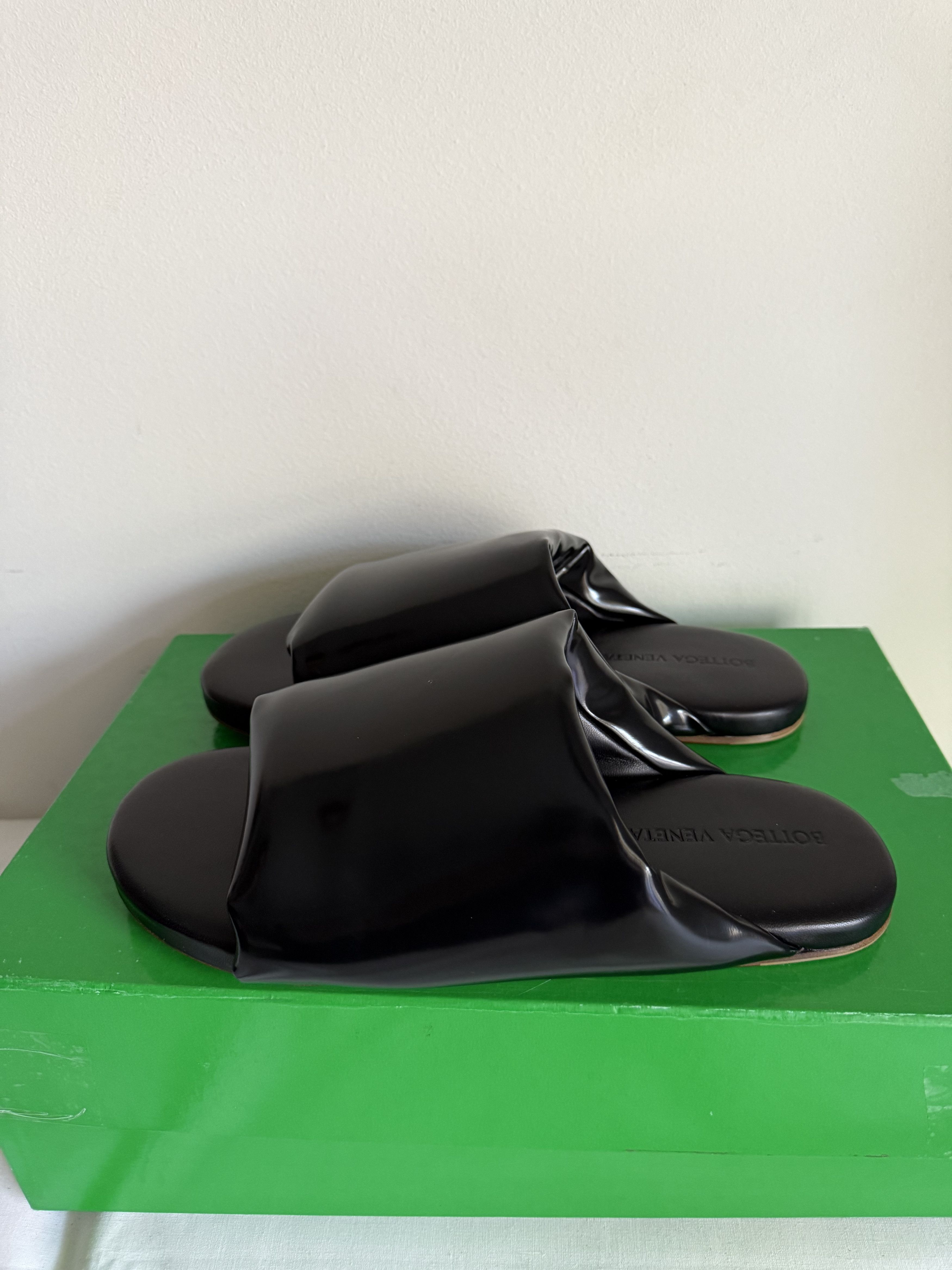 Bottega Veneta Brushed Leather Slippers Size US 9 / EU 42 - 3 Thumbnail