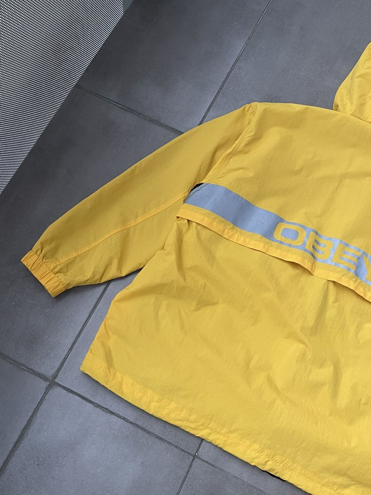Obey Obey Small Logo Yellow Reflective Windbreaker Anorack Jacket Size US XXL / EU 58 / 5 - 14 Thumbnail