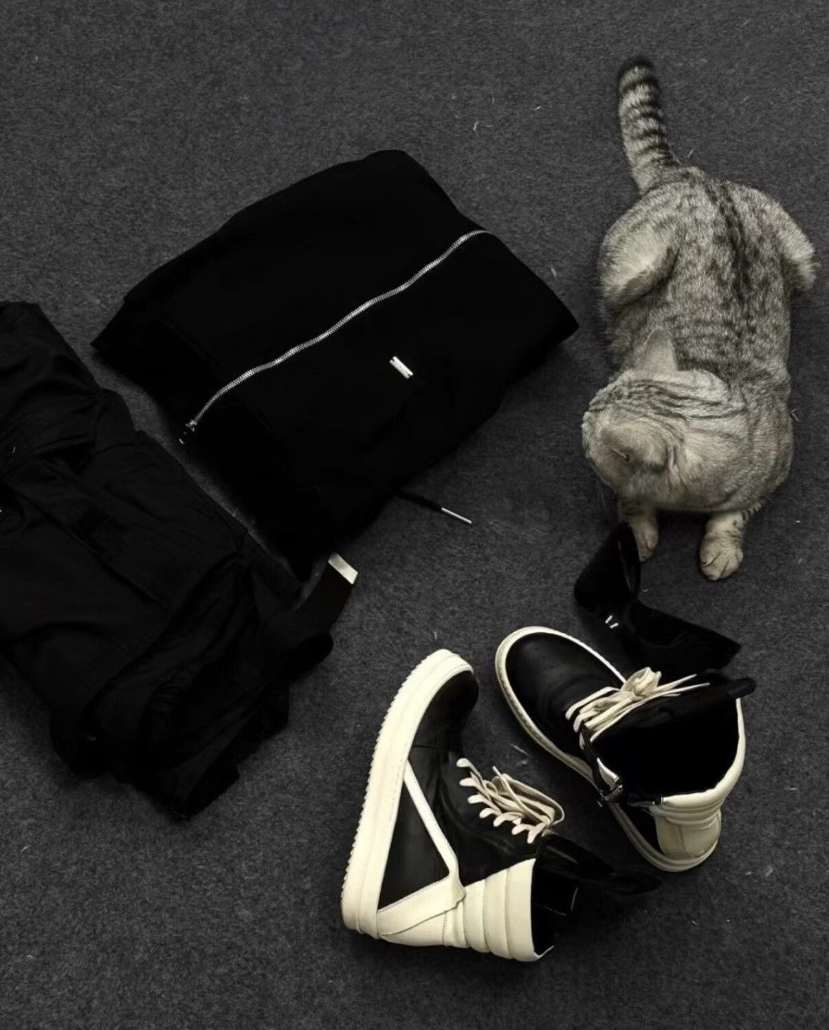 Rick Owens Rick Owens 26SS Mainline Black and White High-Top Shoes Size US 8 / EU 41 - 8 Thumbnail