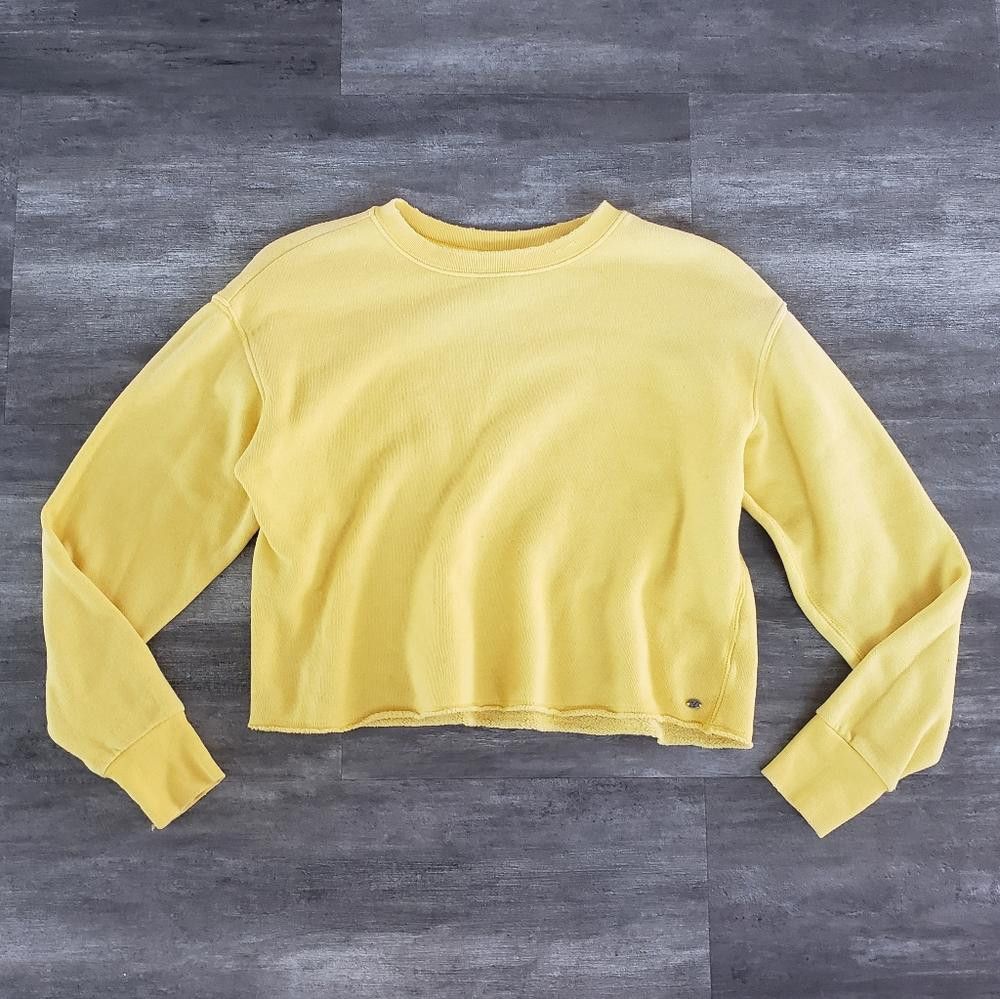Designer Yellow Distressed AEO Sweater Long Sleeve Size S / US 4 / IT 40 - 1 Thumbnail
