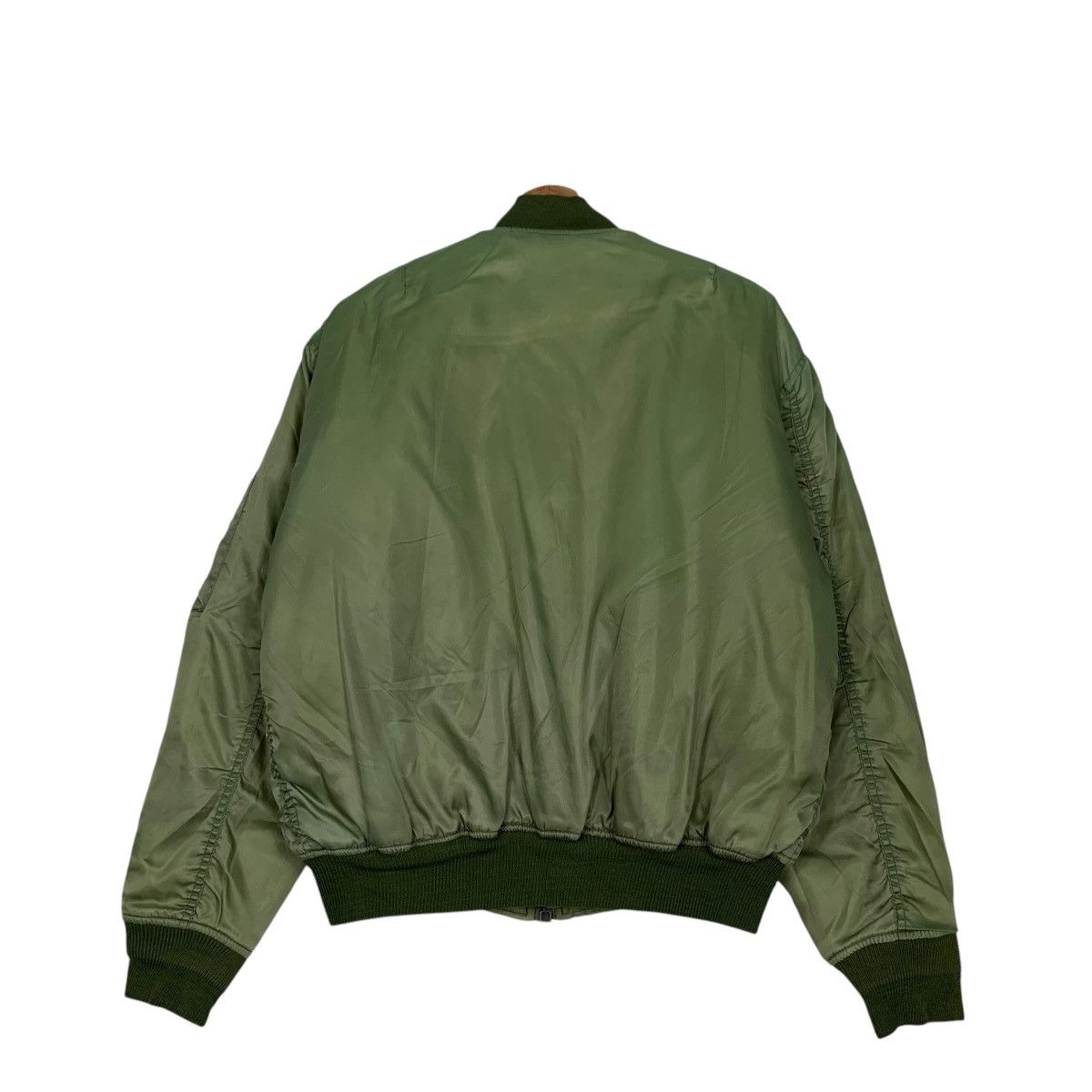 Vintage Vintage 90’s Faded Green Trashed Bomber Jacket #2797-C126 Size US L / EU 52-54 / 3 - 14 Thumbnail