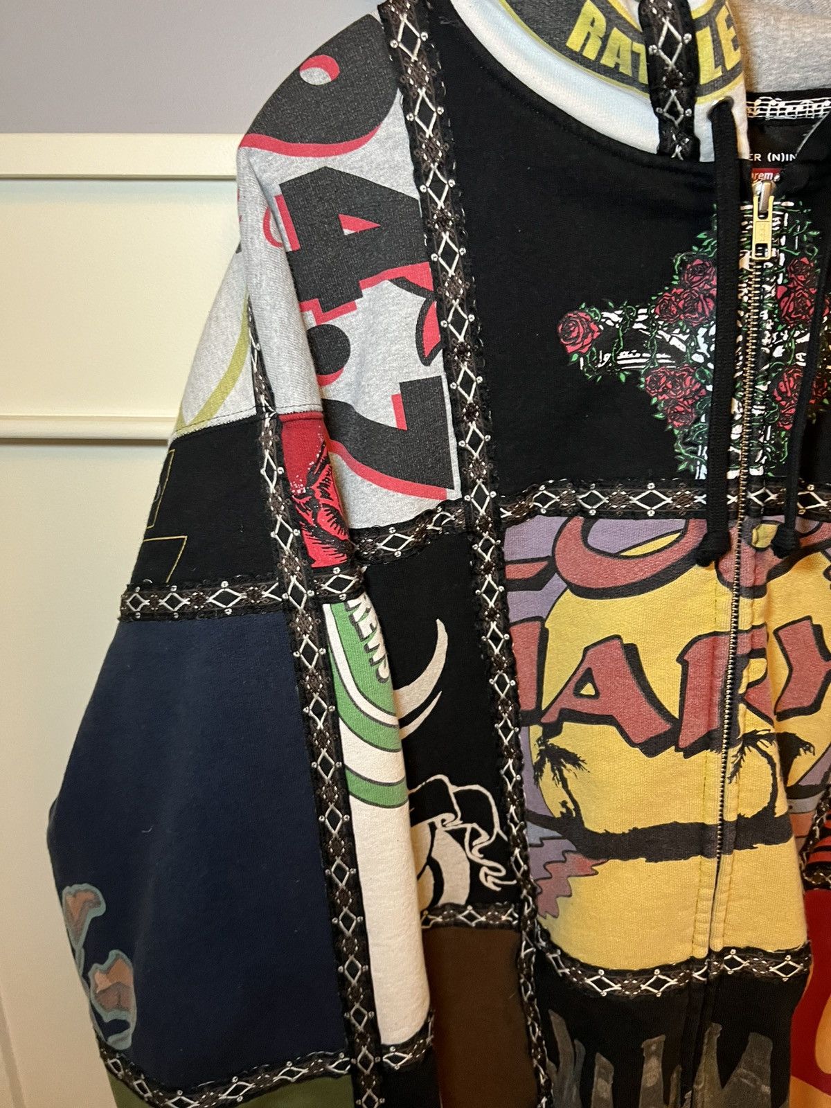 Number (N)ine × Supreme Supreme X Number (N)ine patchwork zip-up hoodie Size US XL / EU 56 / 4 - 5 Thumbnail