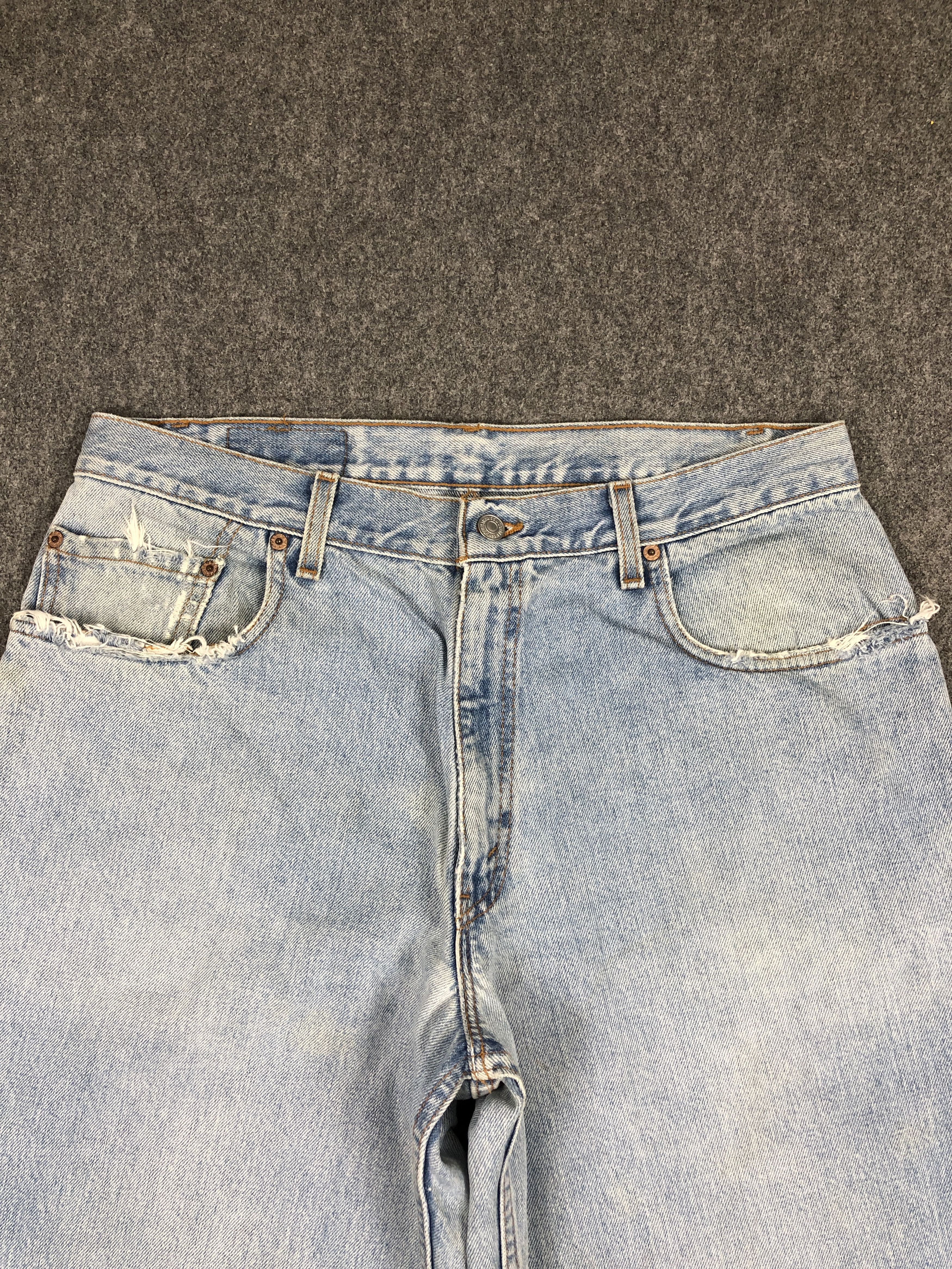 Levi's Vintage 90s Levis 570 Tapered Leg Baggy Fit Jeans DP2364 Size US 33 - 2 Thumbnail