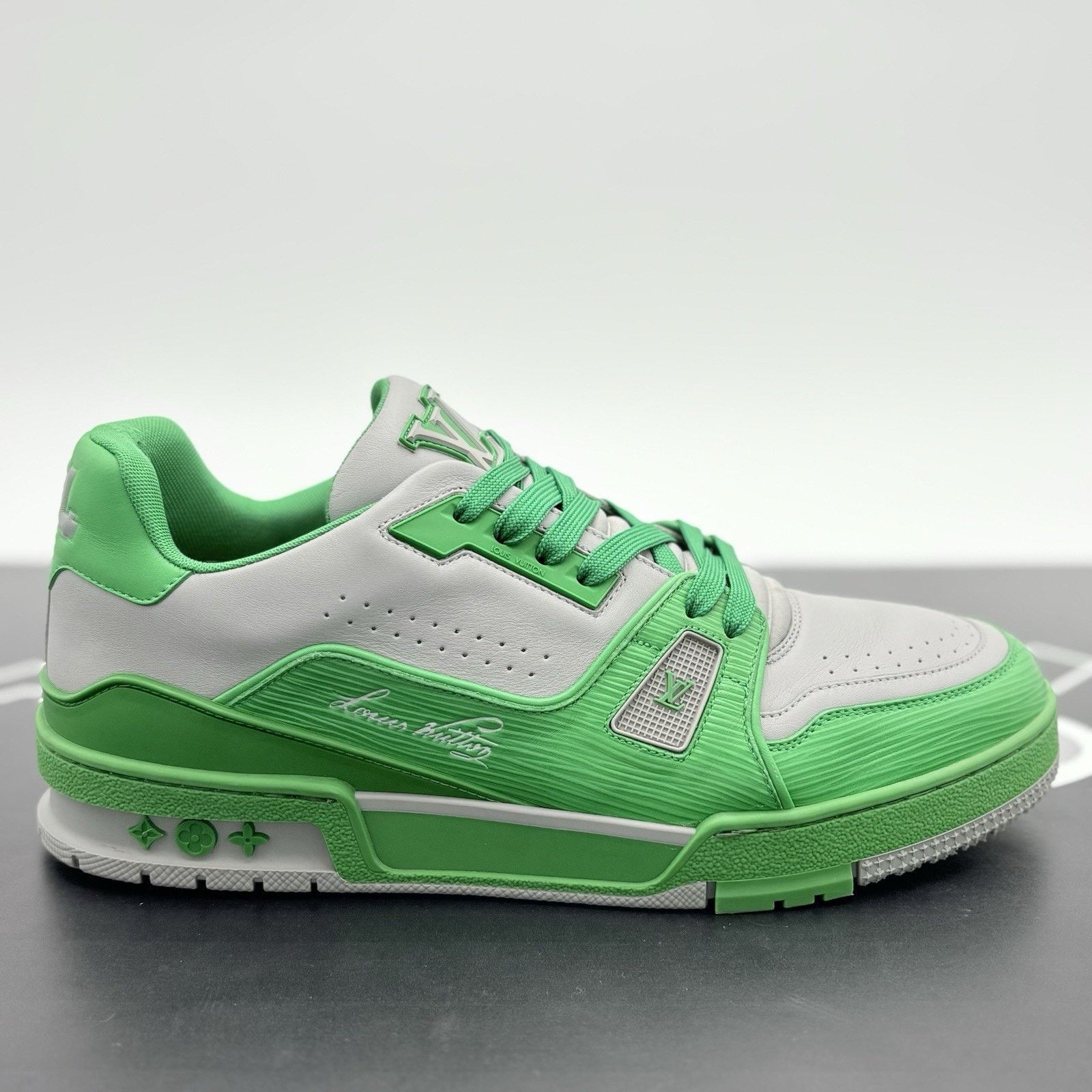 Louis Vuitton (9.5-10 US) Louis Vuitton LV Trainer ' Green Grey ' | CLEAN! Size US 10 / EU 43 - 2 Thumbnail