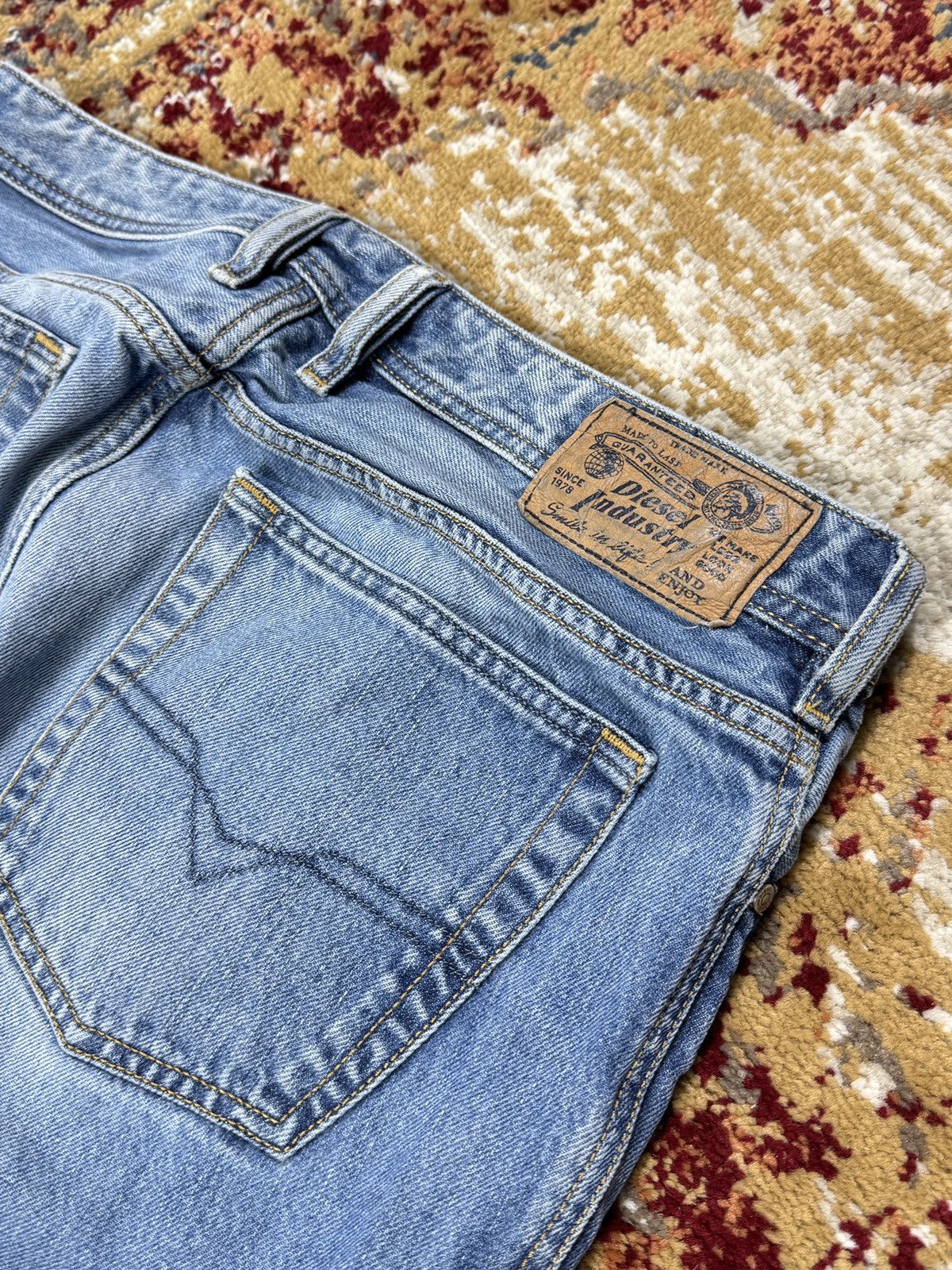 Diesel × Vintage ᶠᵃⁿᶜʸᵍᵘʸ Y2K Baggy Diesel Wide Jeans Pants Bootcut Y2K Size US 33 - 9 Thumbnail