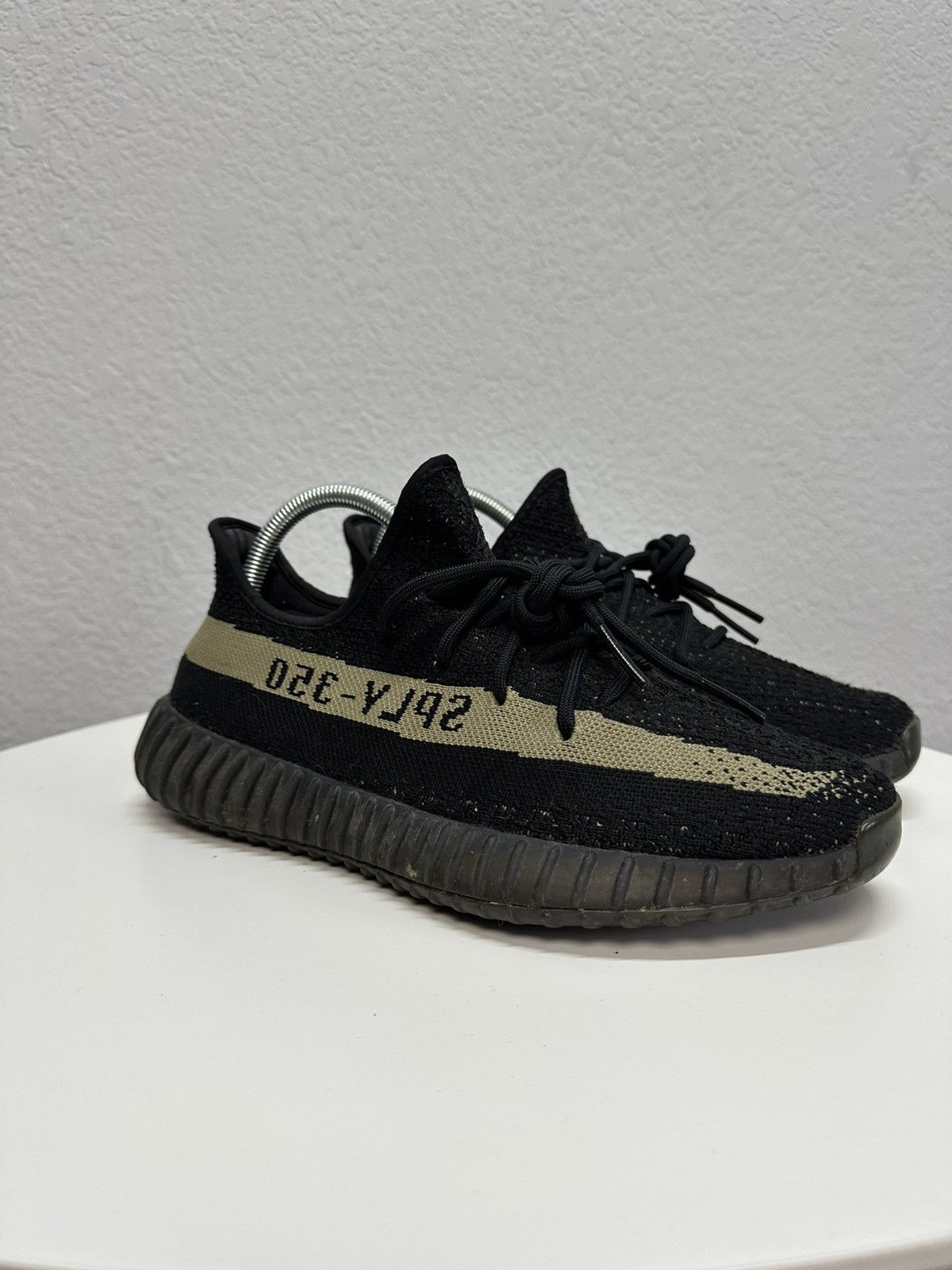 Adidas Vintage 2016 Adidas Yeezy 350 V2 Oreo Shoes Sneakers Size US 8.5 / EU 41-42 - 2 Thumbnail