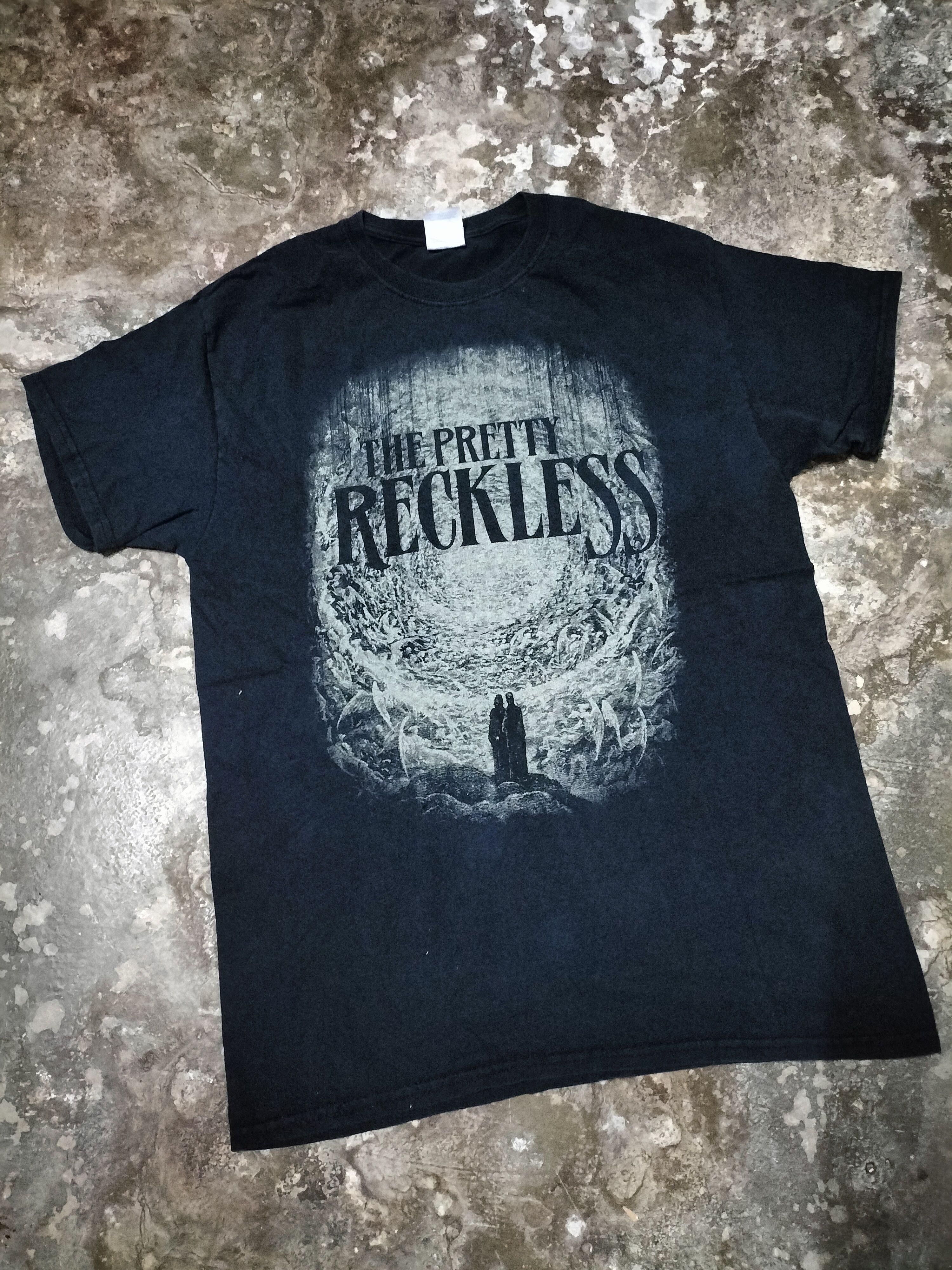 Other Vintage The Pretty Reckless Band Tees Album Rock Size US M / EU 48-50 / 2 - 1 Thumbnail