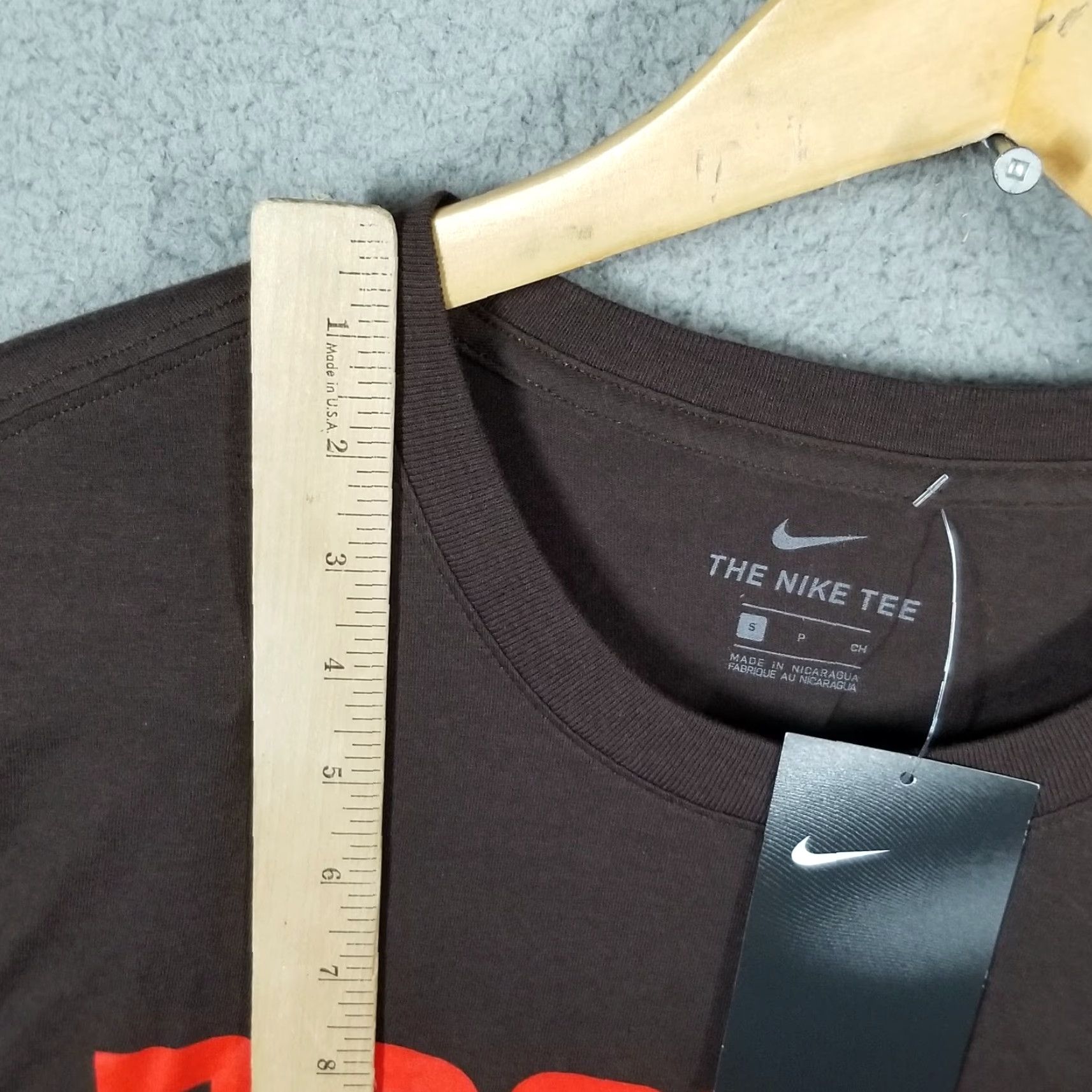Nike VINTAGE Nike Cleveland Browns Football Staff Sideline Legend T-Shirt Men's Small Brown NFL Graphics 2020s Mens Size US S / EU 44-46 / 1 - 2 Thumbnail