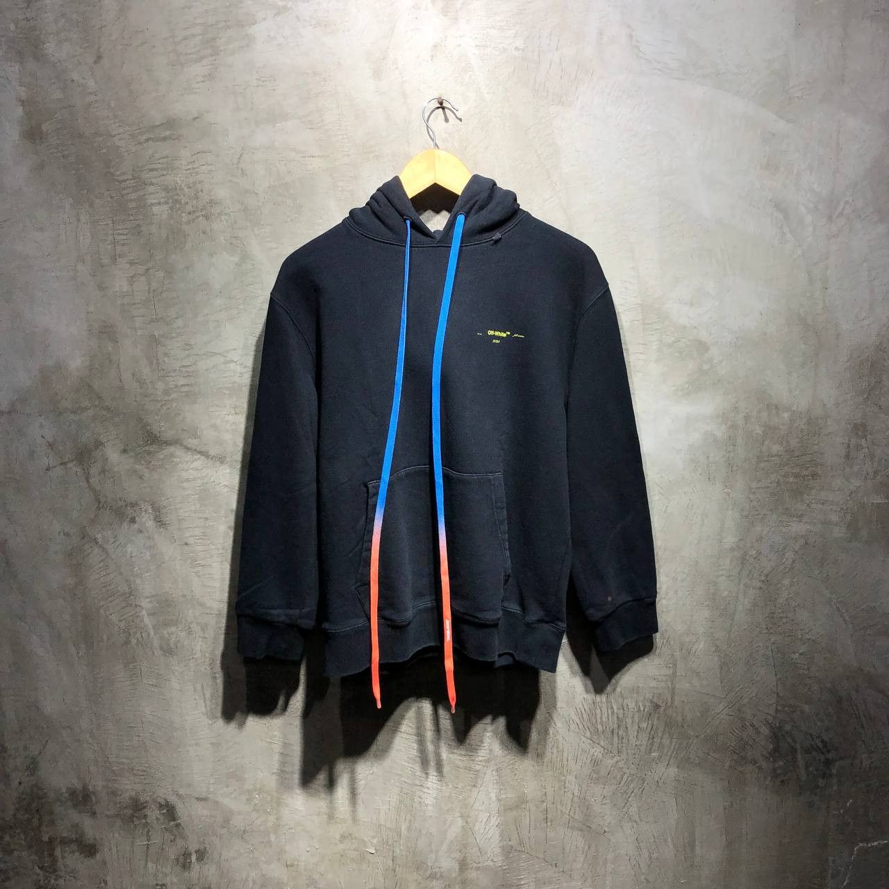 Off-White Off-White Acrylic arrows pull over hoodie Size US M / EU 48-50 / 2 - 5 Thumbnail