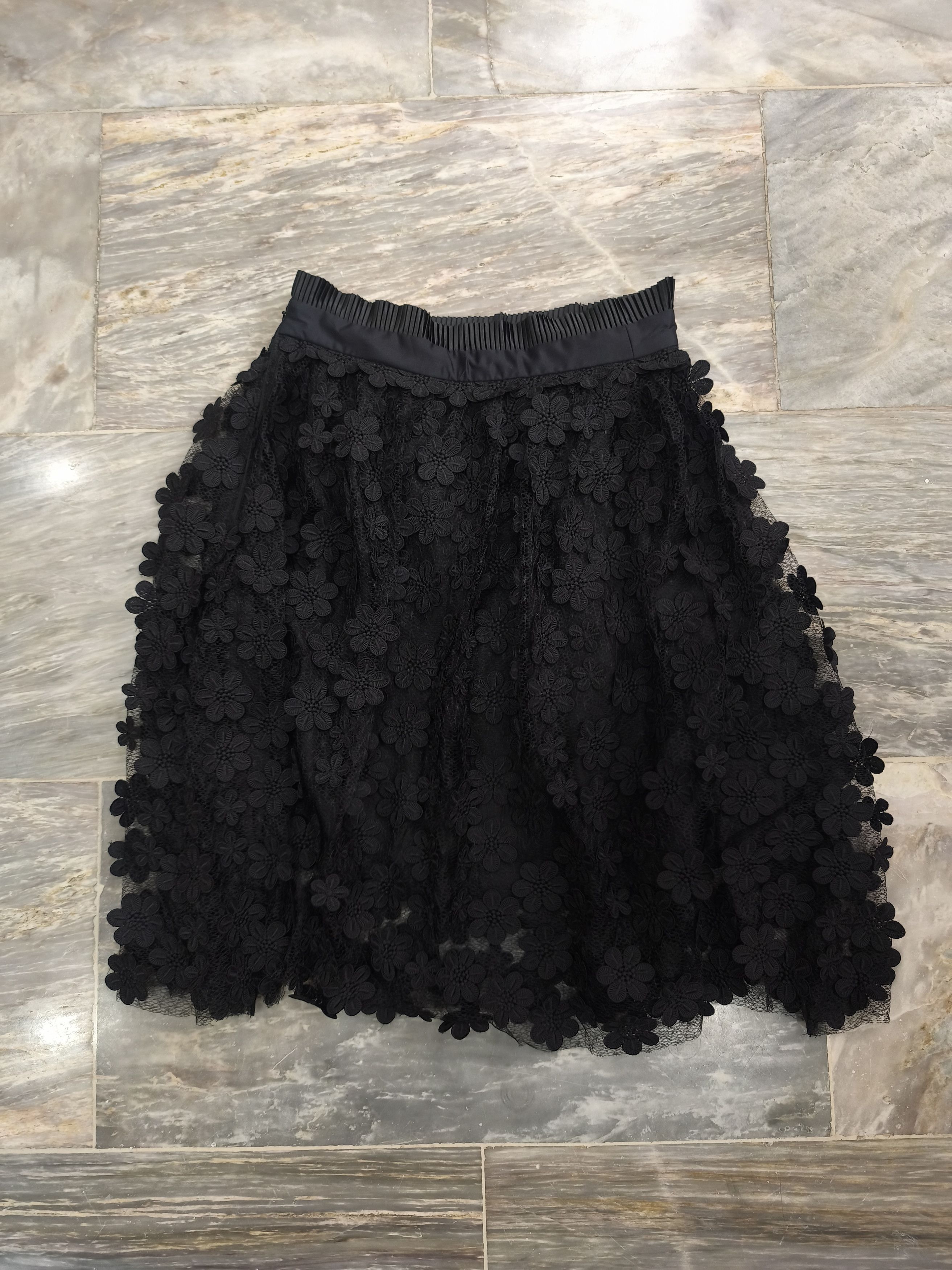 Bape Bapy by Bape Flower Lace Skirt Size 28" / US 6 / IT 42 - 5 Thumbnail
