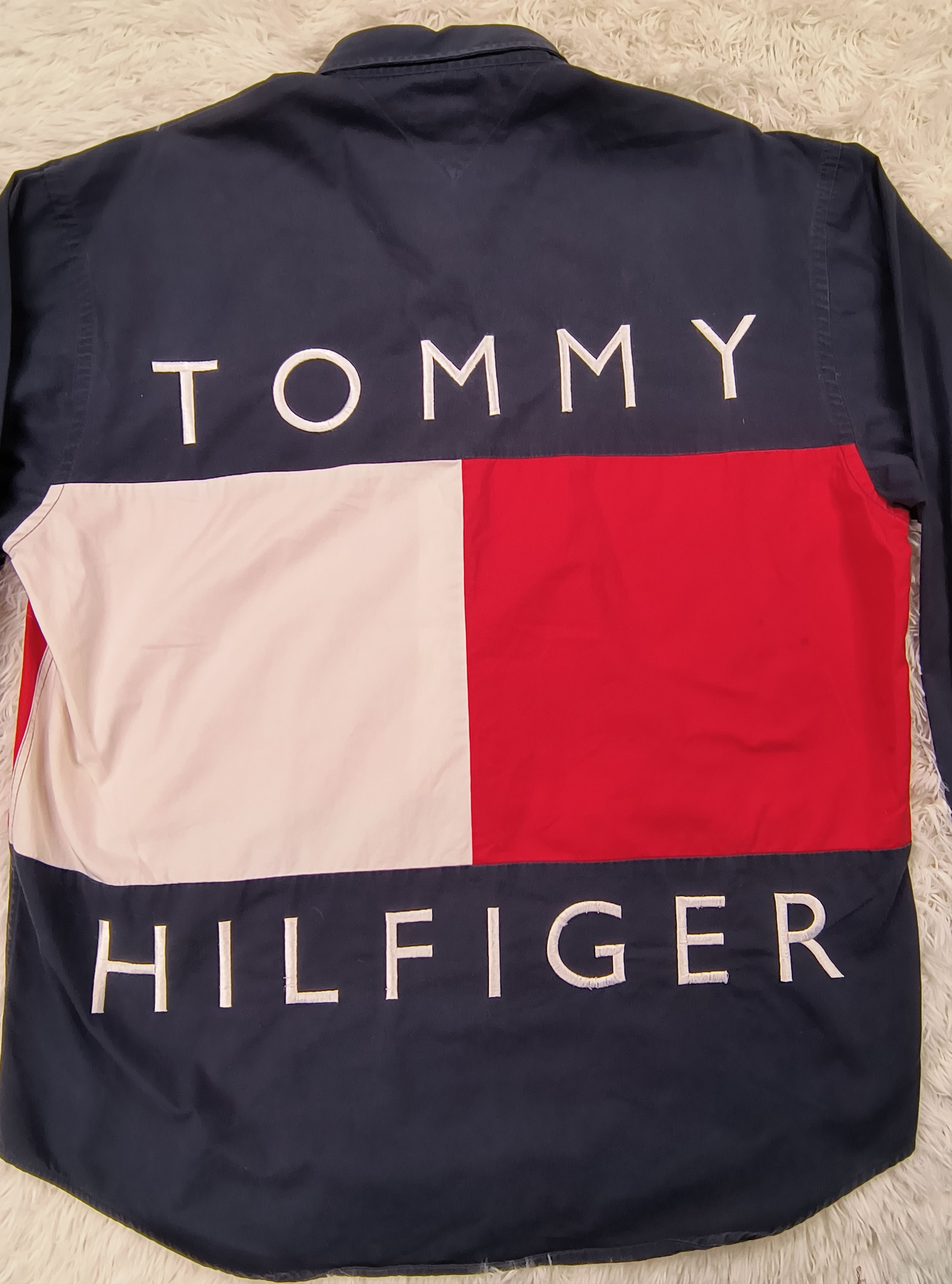 Tommy Hilfiger Vintage Tommy Hilfiger big flag 90s button up LS shirt Size US L / EU 52-54 / 3 - 10 Thumbnail