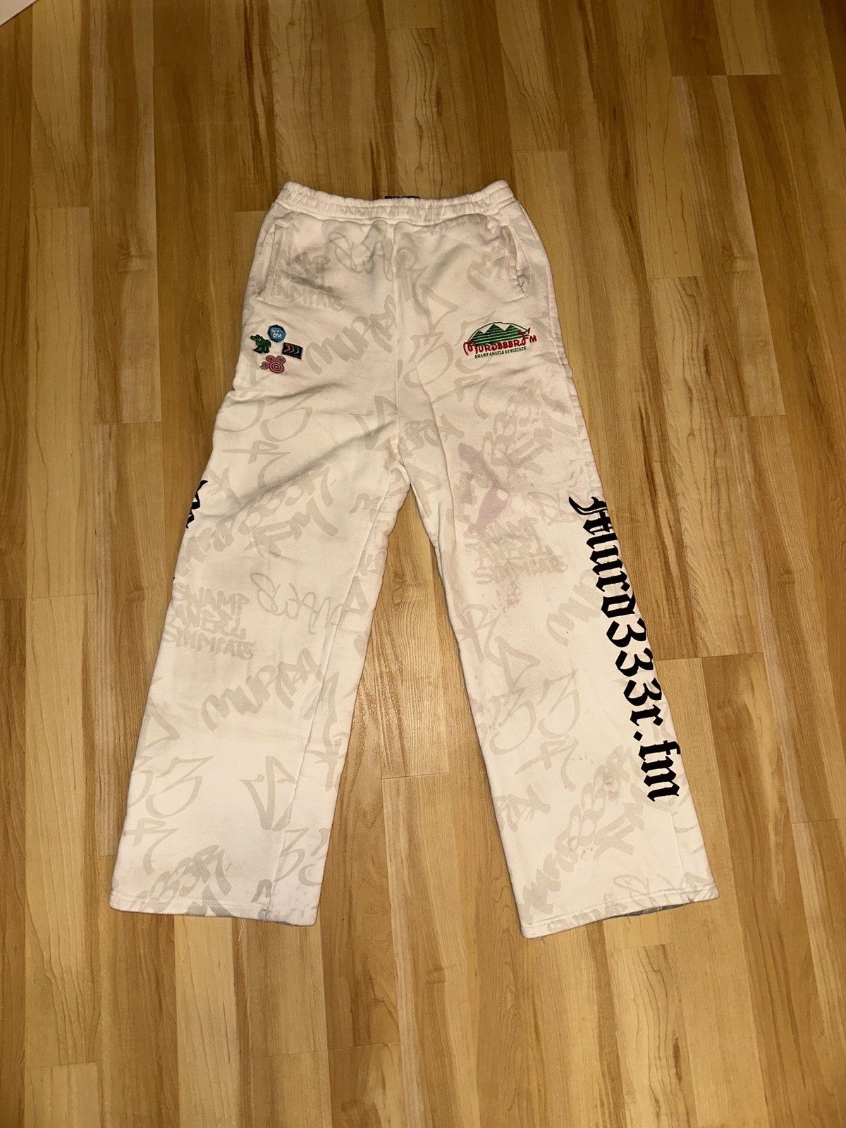 murd333r.fm Disney Graffiti sweats Size US 32 / EU 48 - 1 Thumbnail