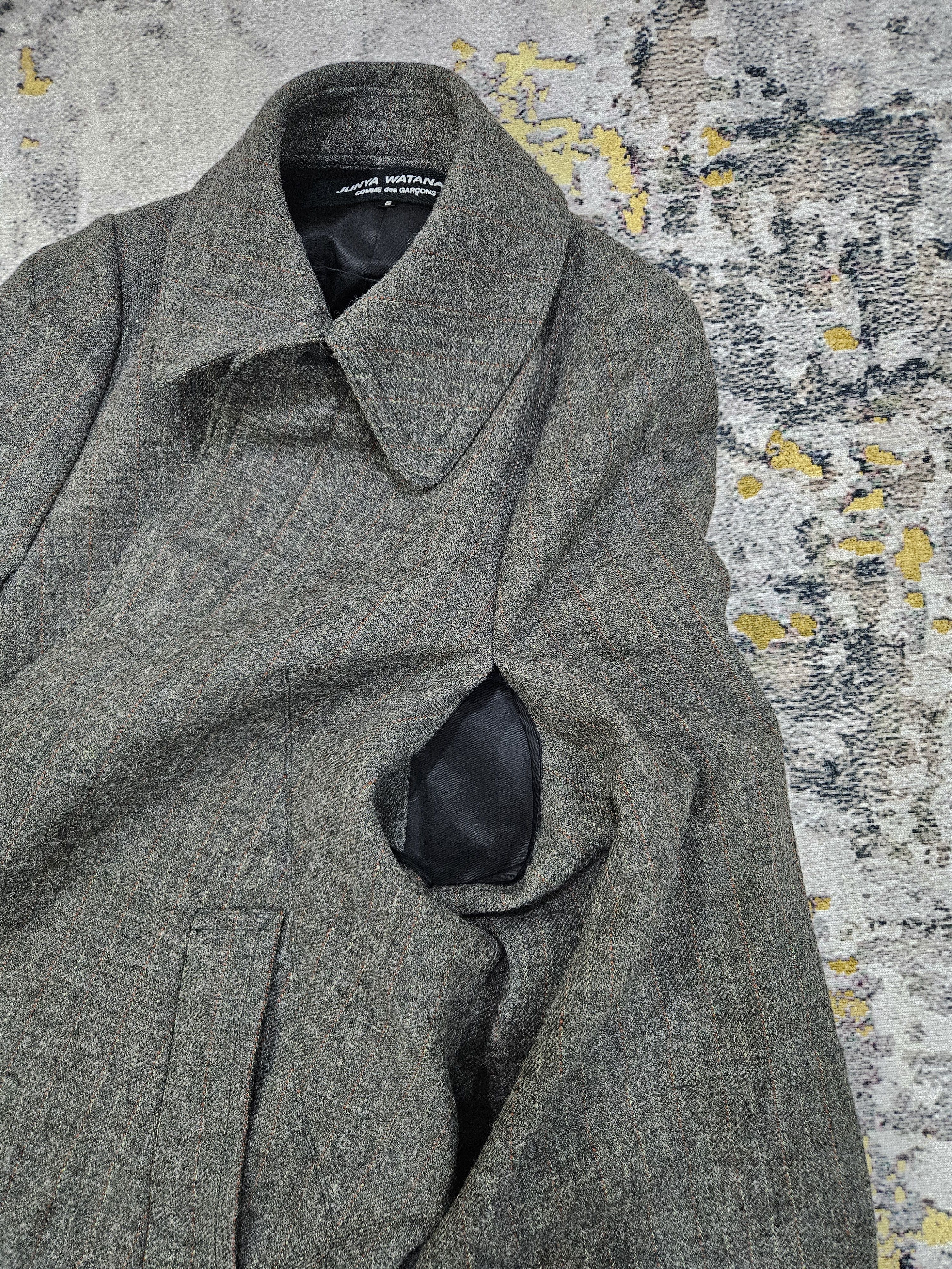 Comme des Garcons Junya Watanabe Comme Des Garcons 2006 Cape Coat Size US S / EU 44-46 / 1 - 7 Thumbnail