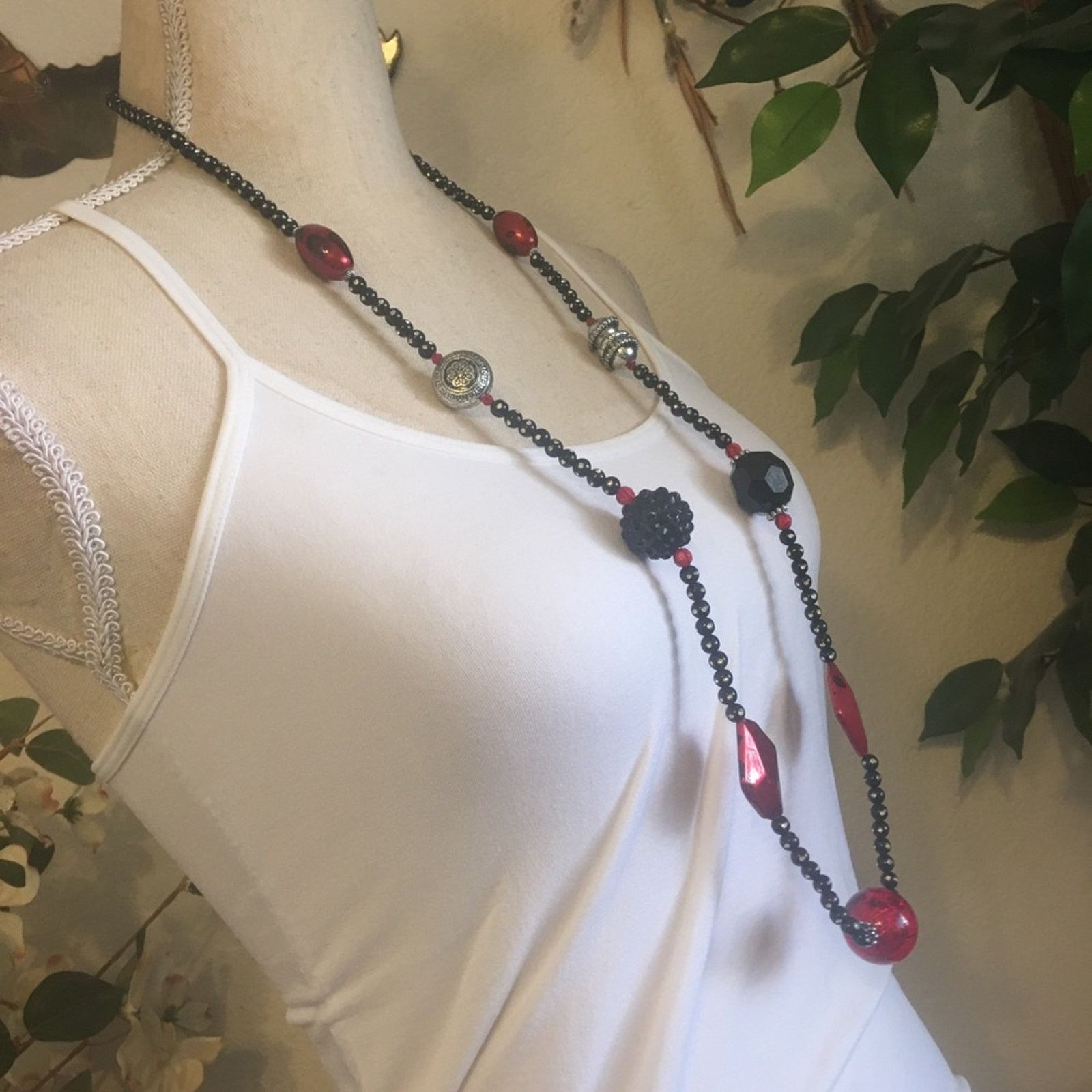 Jewelry Red black and silver beaded long necklace Size ONE SIZE - 2 Thumbnail