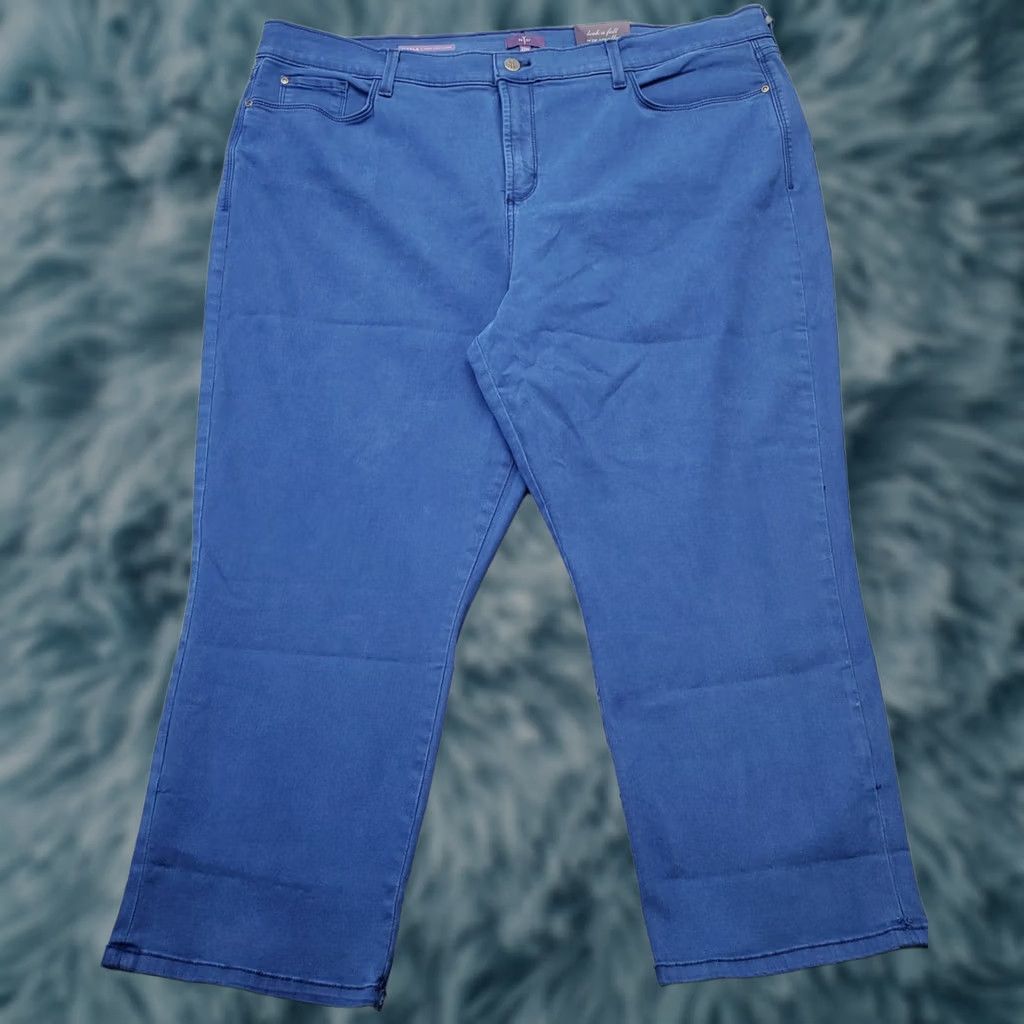 NYDJ NYDJ Dayla Wide Cuff Capri Jeans Womens 22W Blue Denim Flat Front 5-Pocket Design Size 40" / US 18 - 1 Thumbnail