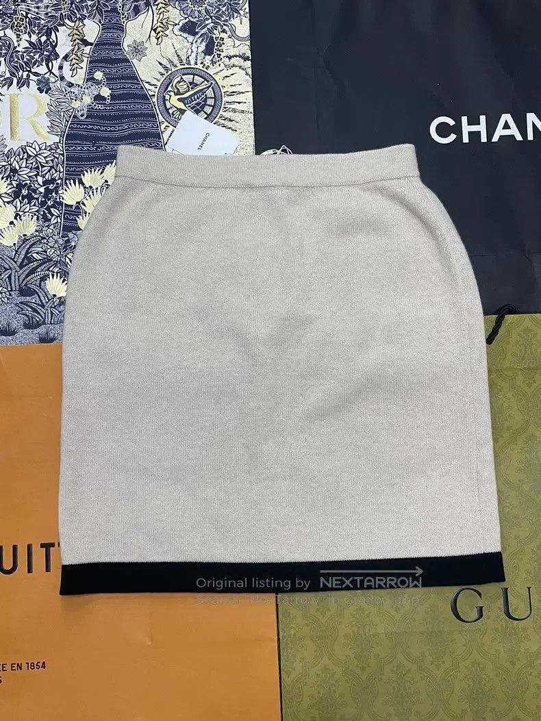 Chanel Chanel 25K colour-matched cashmere four-pocket knitted ski Size 24" / US 00 / IT 34 - 2 Thumbnail