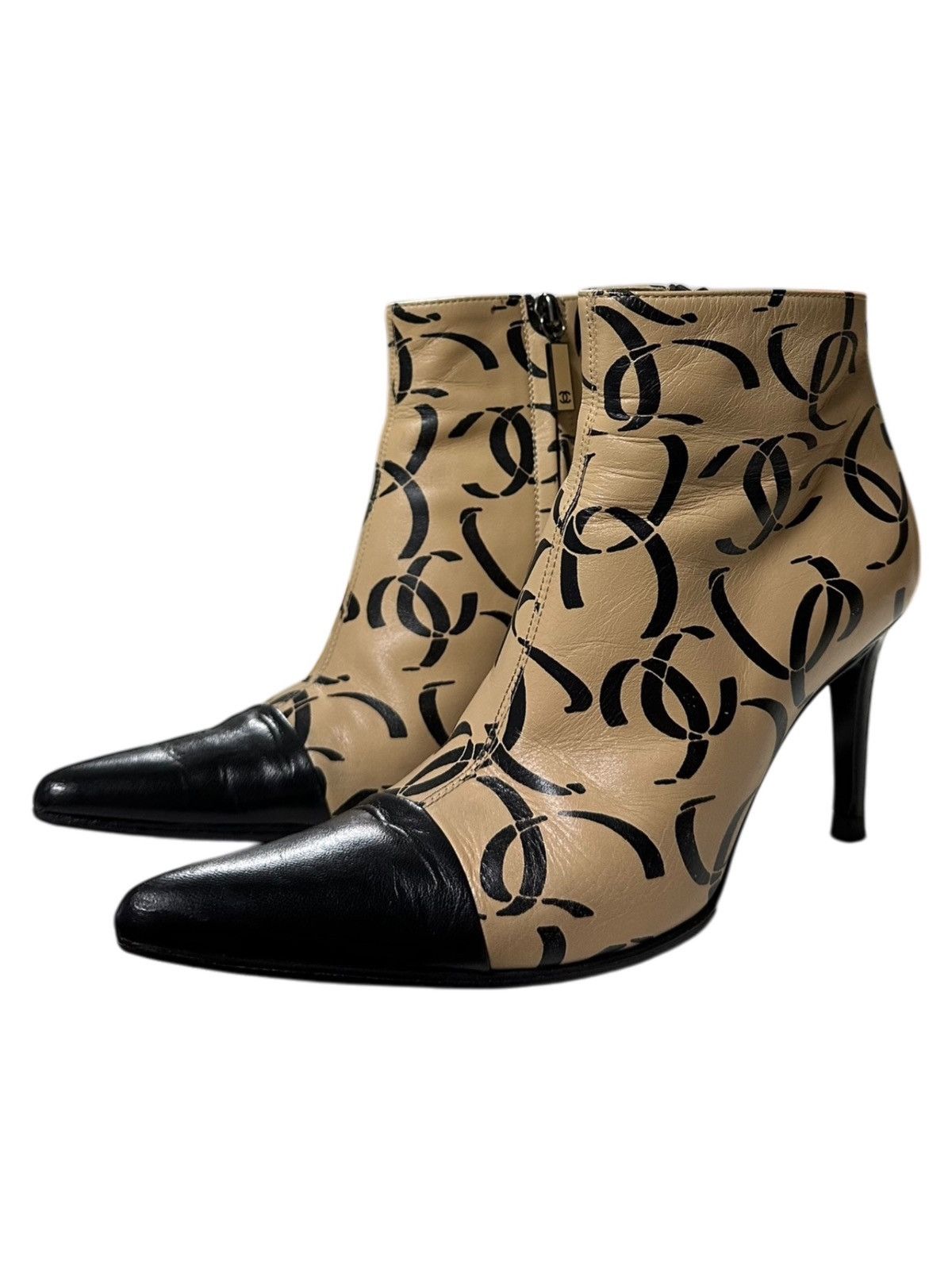 Chanel CHANEL F/W 2000 Monogram CC Logo Pointed Toe Ankle Boots Size US 6 / IT 36 - 1 Thumbnail