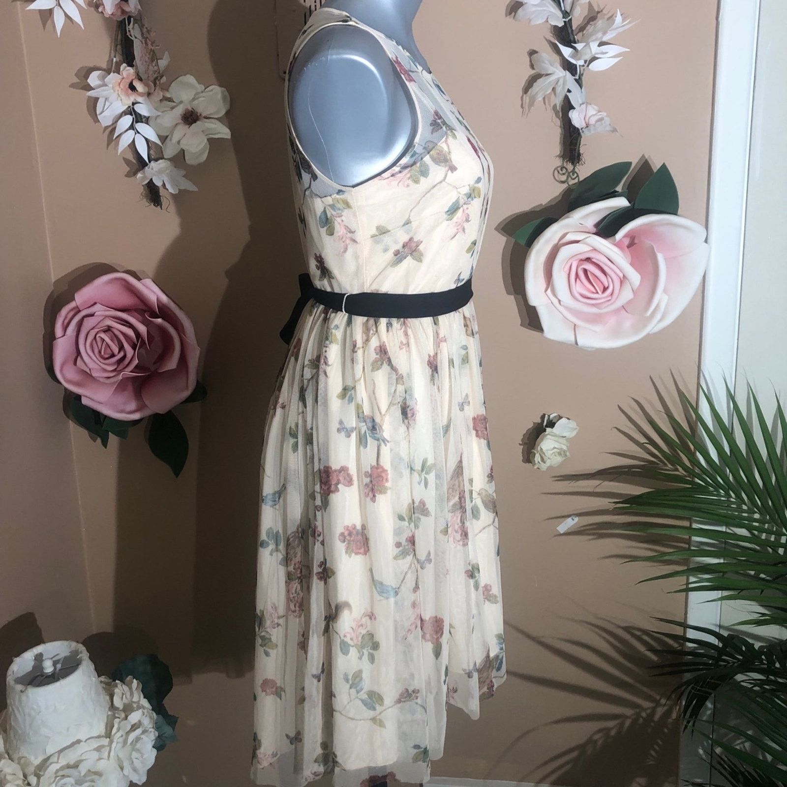 Disney Floral cream colored Disney Snow White and the seven dwarfs Size M / US 6-8 / IT 42-44 - 5 Thumbnail
