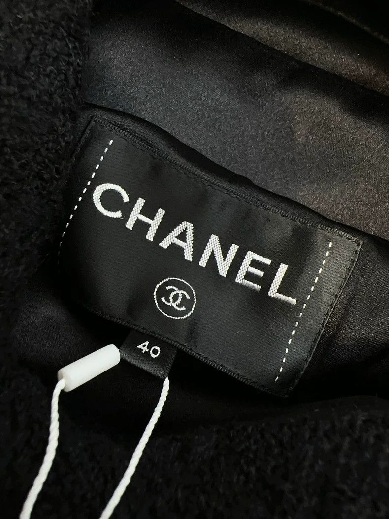 Chanel Chanel 20A Kangpeng Street Handicraft Workshop Black and G Size S / US 4 / IT 40 - 6 Thumbnail