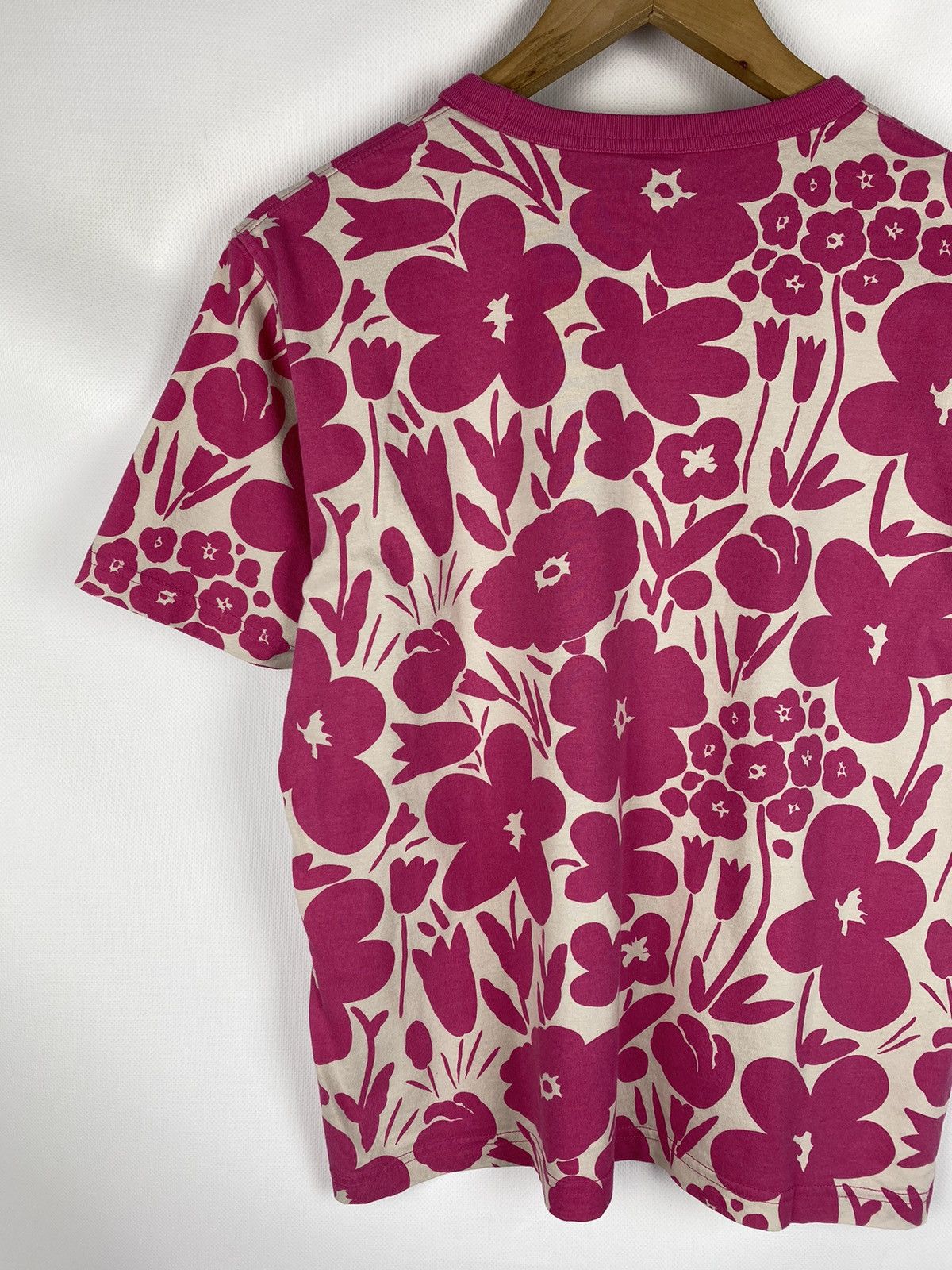 Uniqlo Marimekko Uniqlo ladies floral pattern t shirt size S Size S / US 4 / IT 40 - 11 Thumbnail