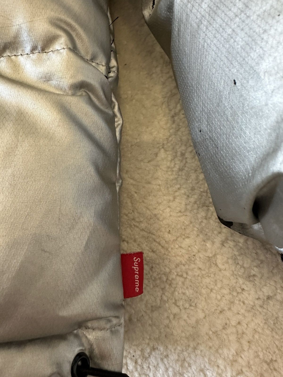 Supreme Supreme silver puffer jacket with reflective sleeves Size US L / EU 52-54 / 3 - 9 Thumbnail
