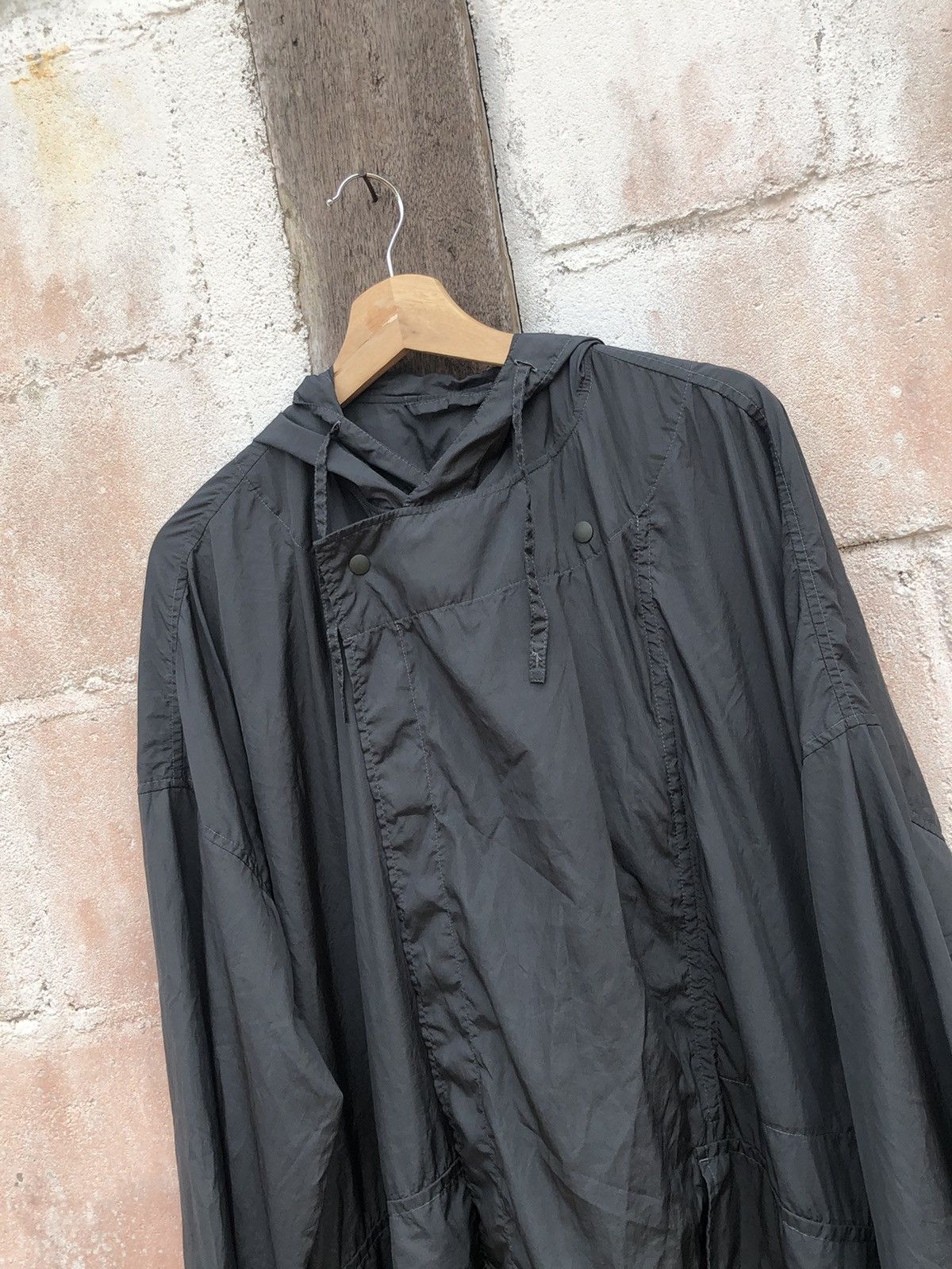 Uniqlo Uniqlo U Packable Raincoat Size US M / EU 48-50 / 2 - 4 Thumbnail