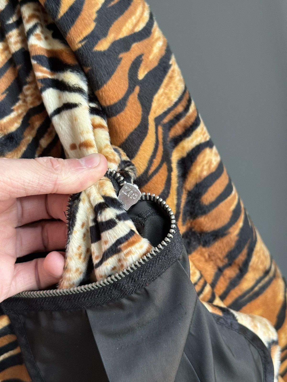 Dolce & Gabbana Dolce & Gabbana Leopard Tiger Jacket Archive Blazer Size M / US 6-8 / IT 42-44 - 18 Thumbnail
