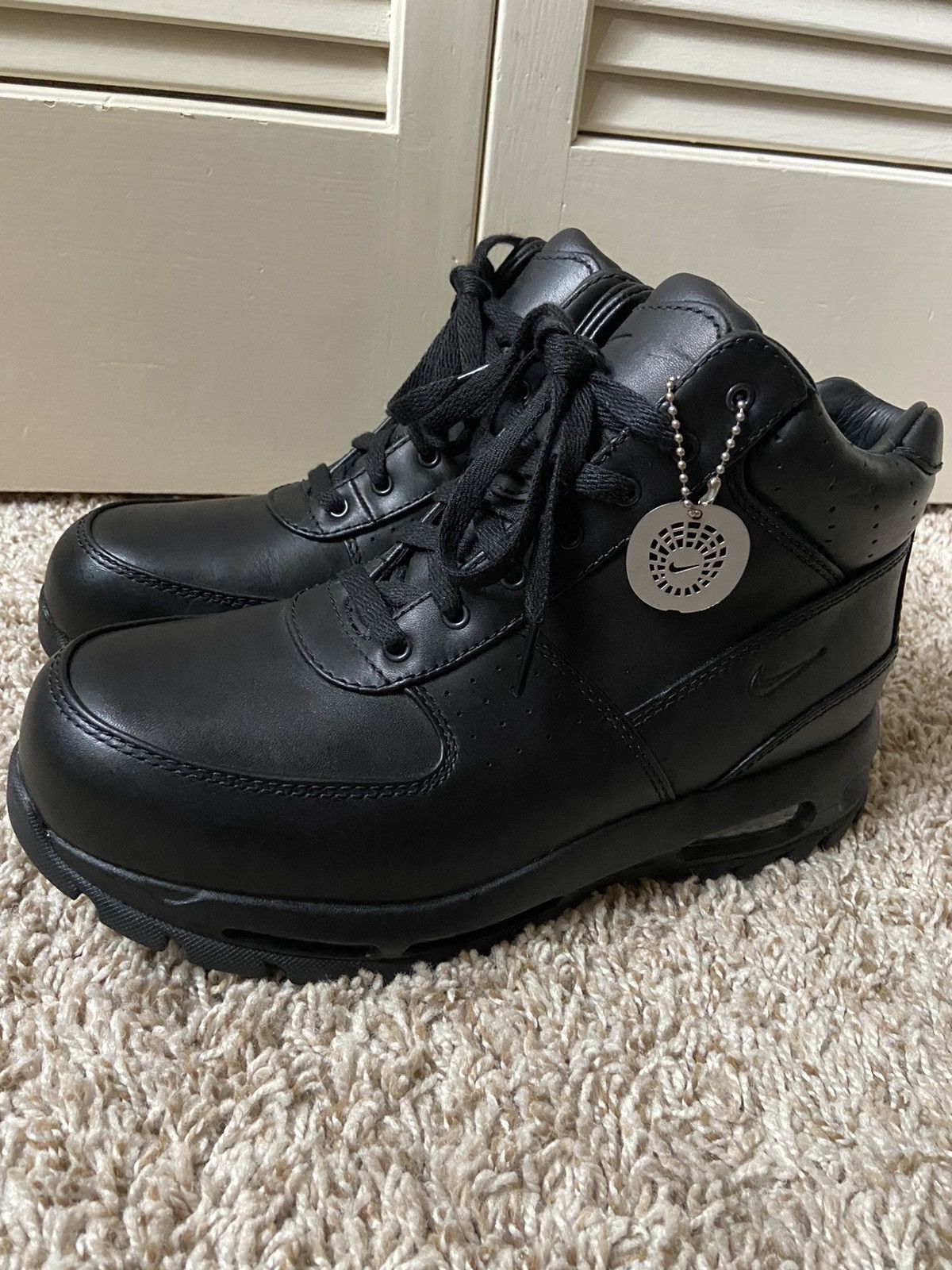 nike acg goadome black