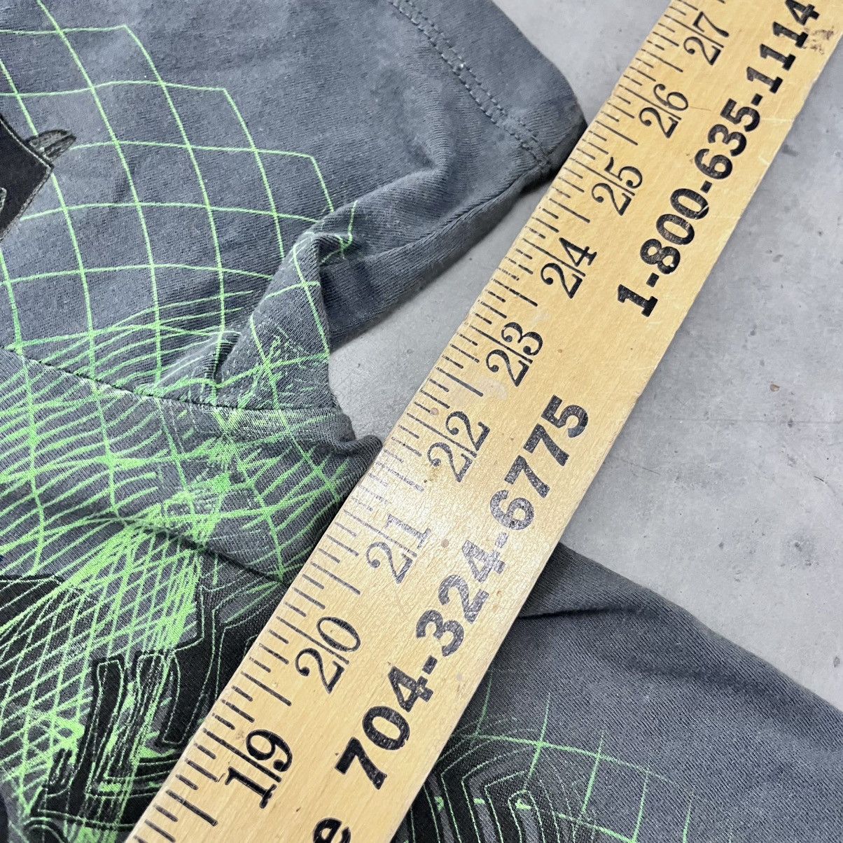 Rap Tees × Vintage Y2K The Black Eyed Peas The Energy Never Dies XL AOP Rap Tee Size US XL / EU 56 / 4 - 4 Thumbnail