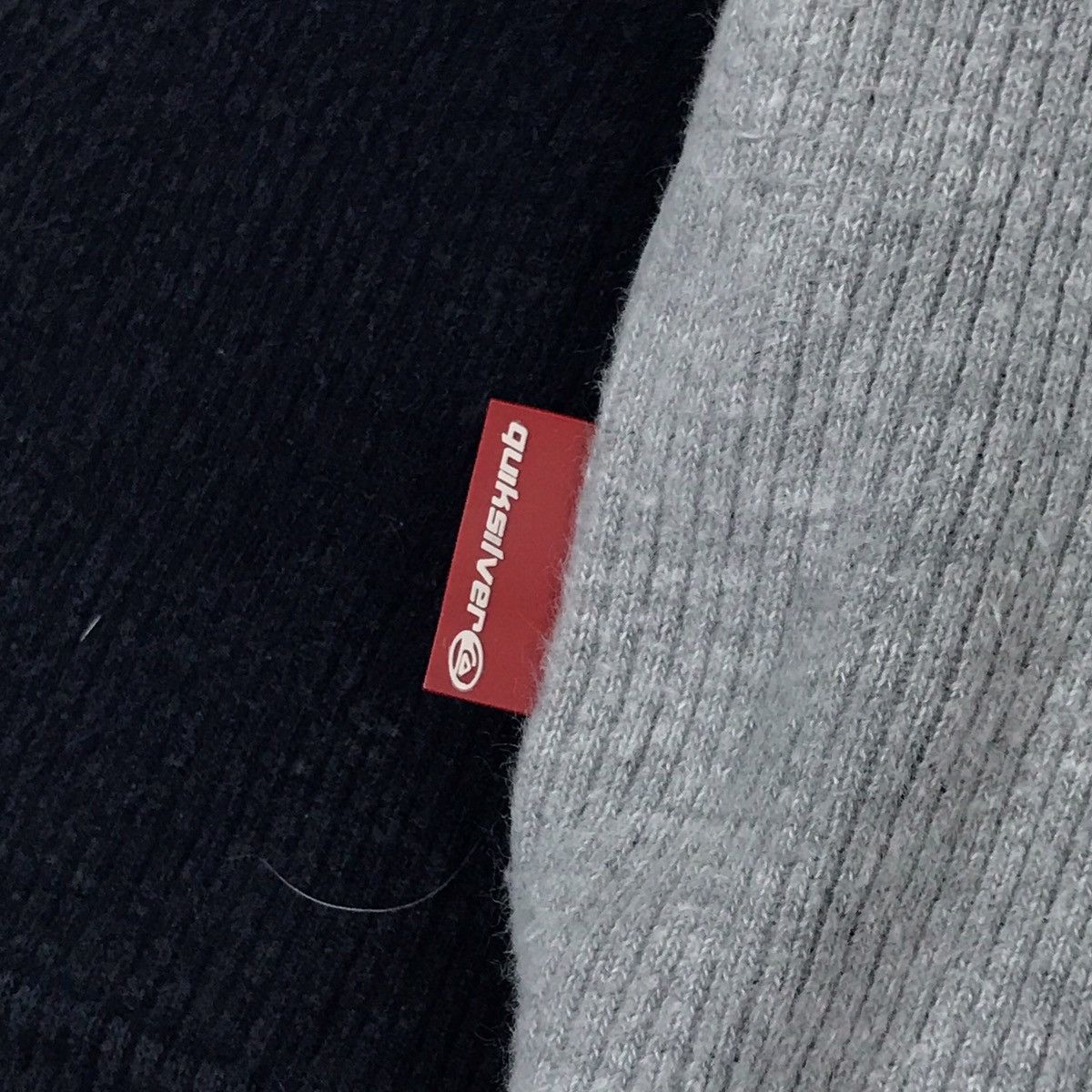 Quiksilver Vintage Quiksilver Two Tone Pullover Jumper Sweatshirt Size US L / EU 52-54 / 3 - 4 Thumbnail