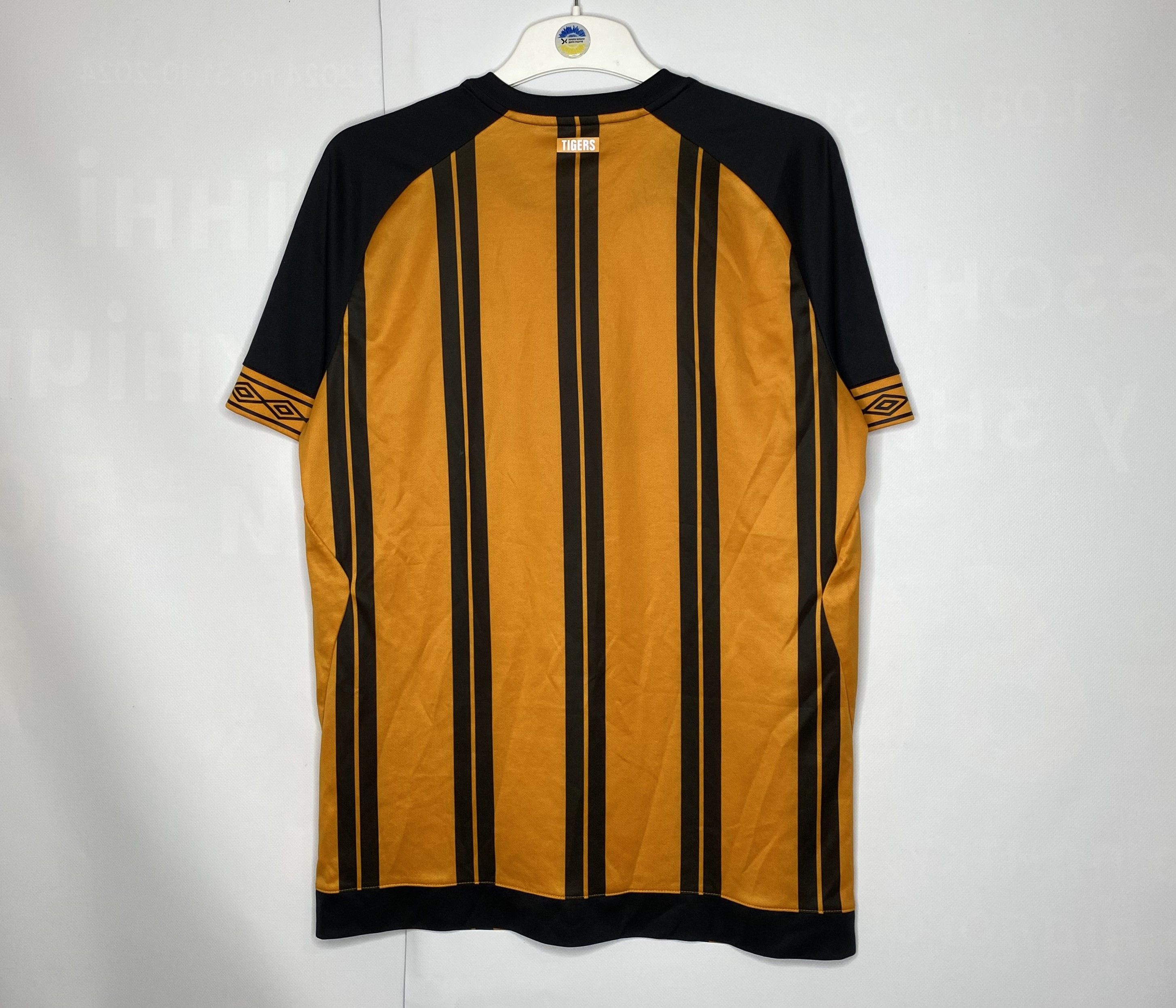 Umbro HULL CITY 2018 2019 HOME FOOTBALL SHIRT SOCCER JERSEY UMBRO Size US M / EU 48-50 / 2 - 2 Thumbnail