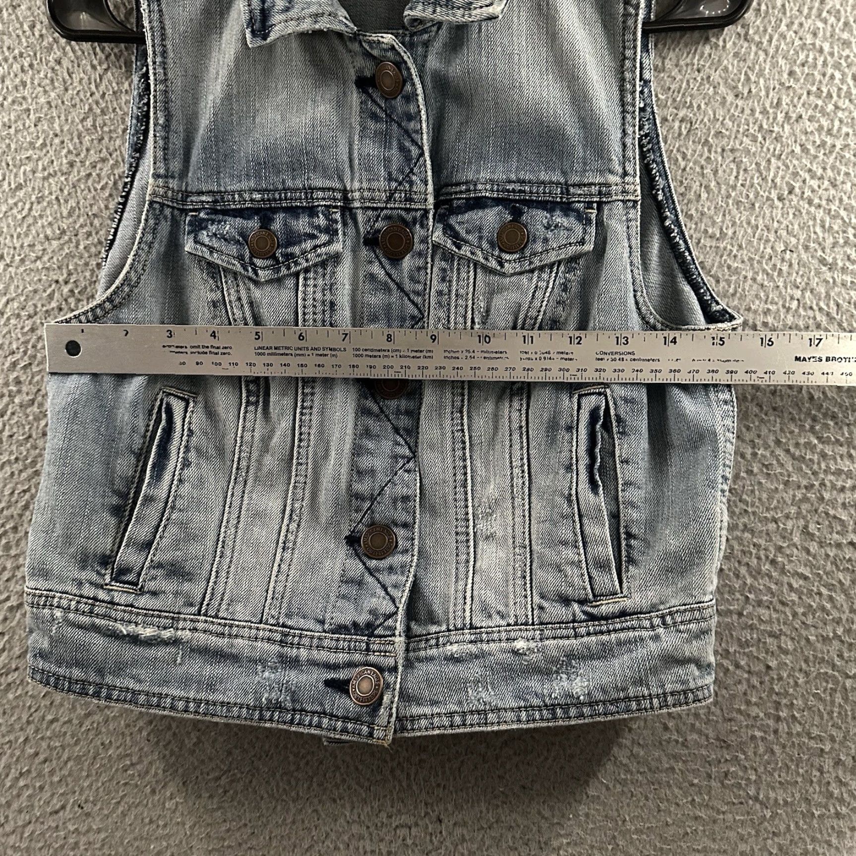 American Eagle Outfitters VINTAGE American Eagle Womens Denim Vest Blue Size Medium Button 100% Cotton Size M / US 6-8 / IT 42-44 - 4 Thumbnail