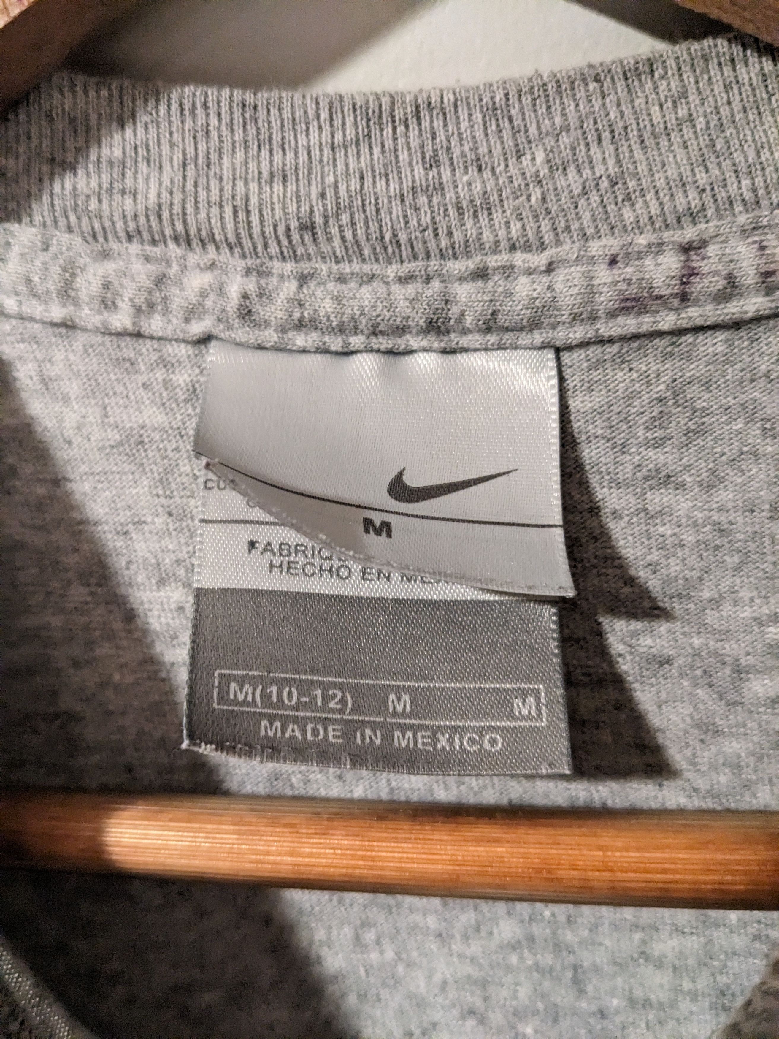 Nike × Vintage Vintage Y2K Nike Basketball American KIDS MED Long Sleeve Size US M / EU 48-50 / 2 - 3 Thumbnail