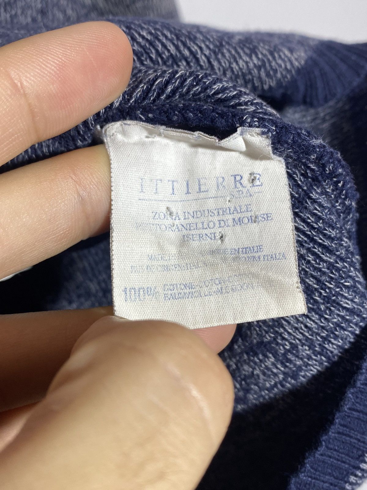 Dolce & Gabbana Vintage 90s Dolce & Gabbana Jeans V-neck Women’s Sweater Size L / US 10 / IT 46 - 13 Thumbnail