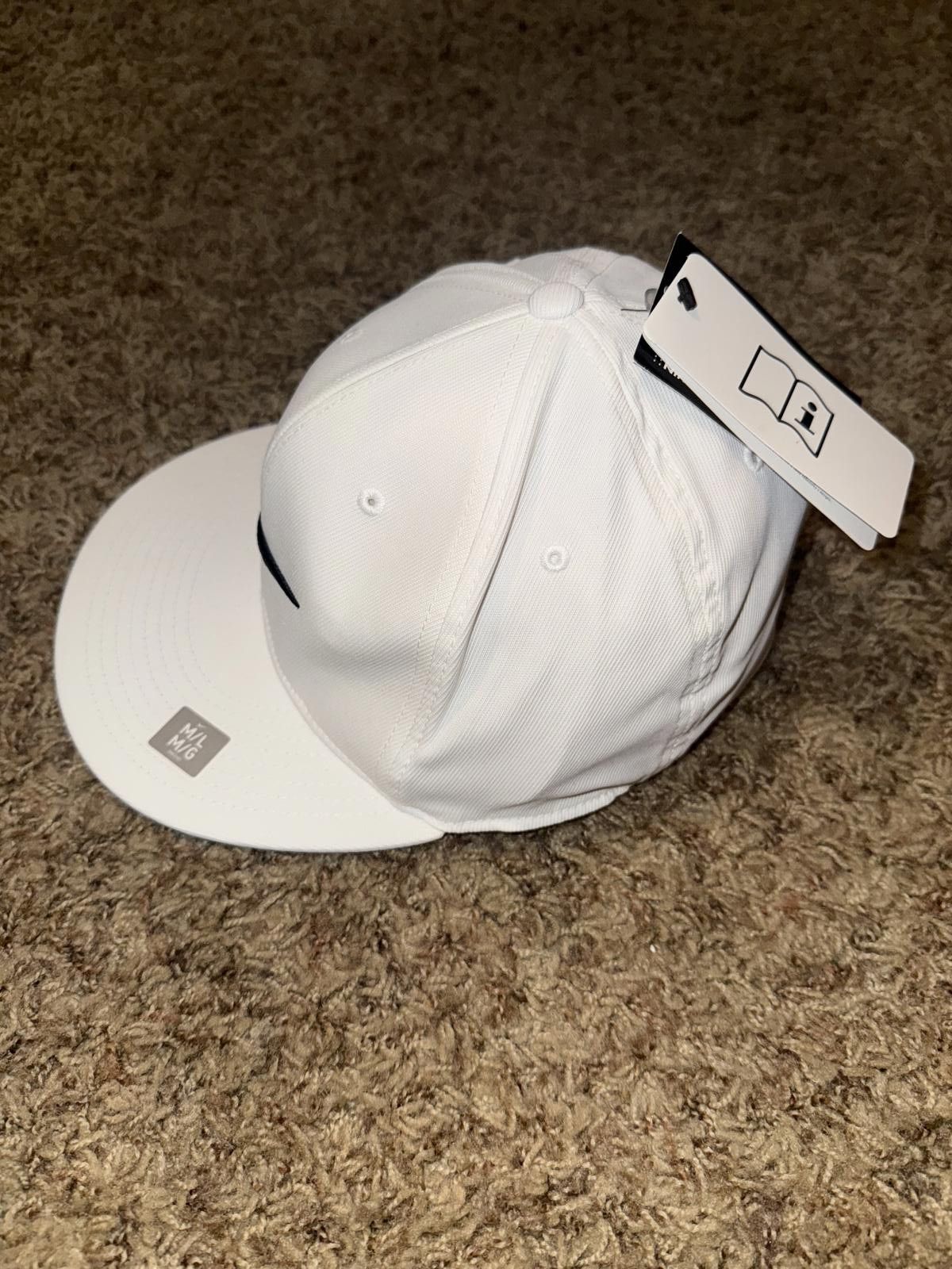 Nike Nike Adult Unisex White Golf Flat Bill Cap Sample Size ONE SIZE - 2 Thumbnail
