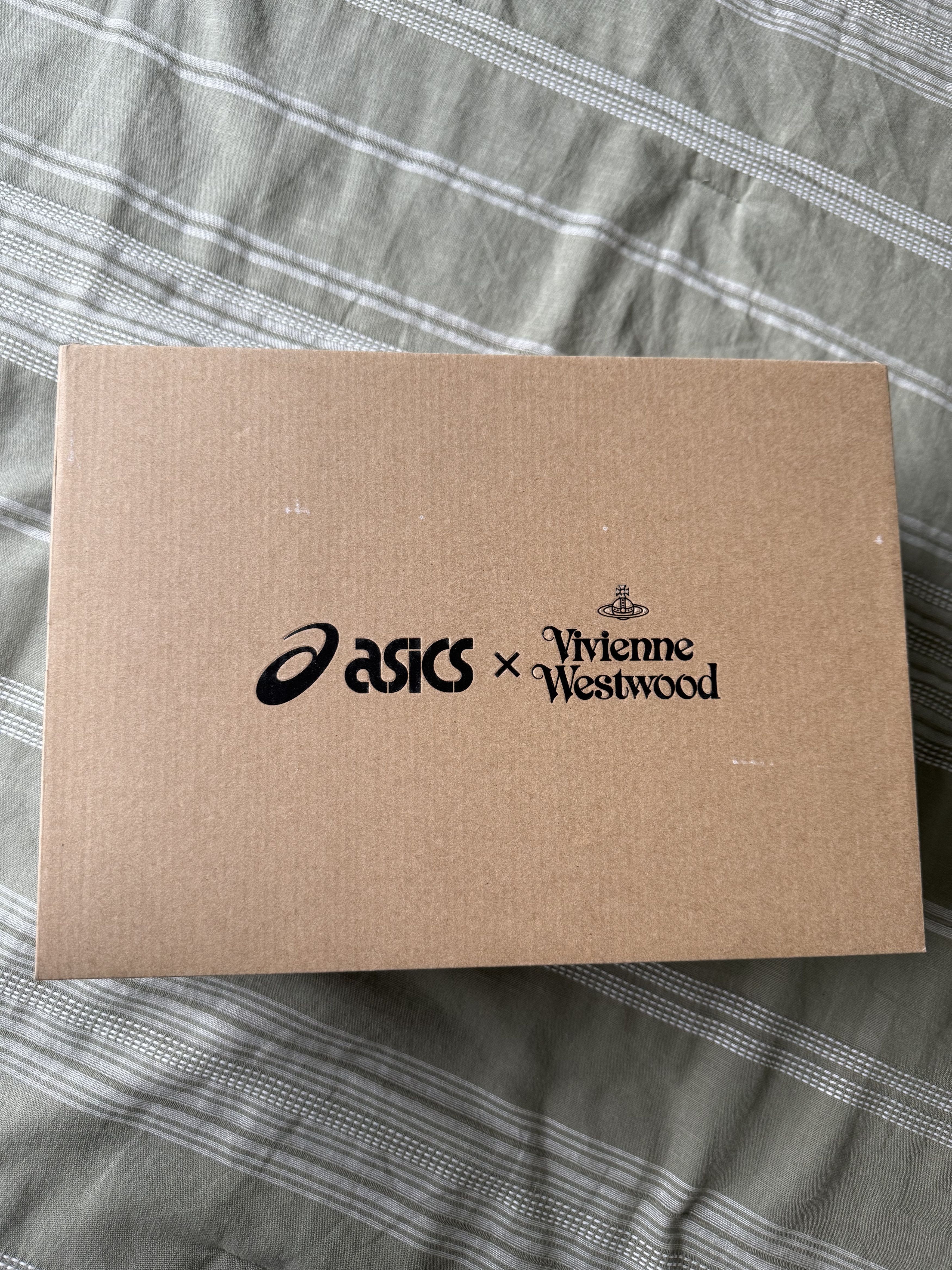 Asics × Vivienne Westwood Asics x Vivienne Westwood Gel Kayano 26 Size US 10 / EU 43 - 9 Thumbnail