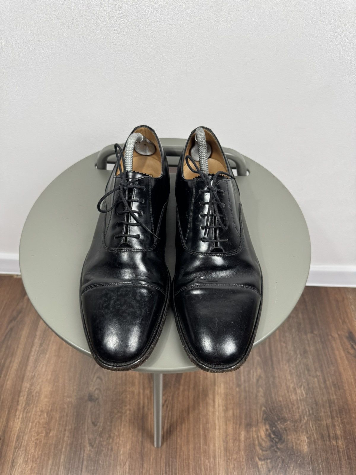 Loake Loake Black Leather Oxford Cap Toe Dress Shoes US 10 England Size US 10 / EU 43 - 4 Thumbnail