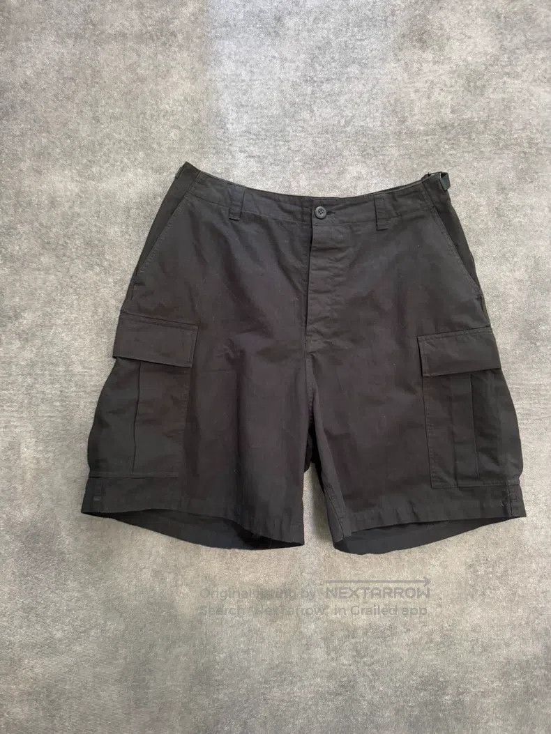 Balenciaga Balenciaga Shorts Size US 28 / EU 44 - 1 Thumbnail