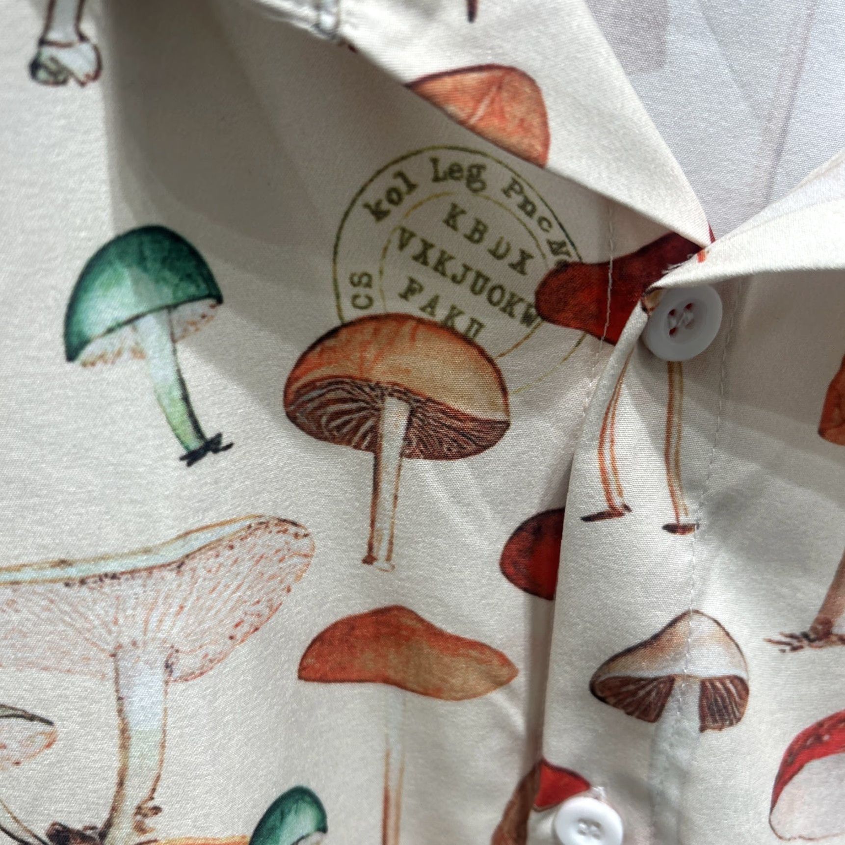 X-LARGE Mushroom Print Short Sleeve Shirt Mens XL Button Up Polyester Retro Satin Multicolor Casual Shirt X-Large Filtration: none Size US XL / EU 56 / 4 - 6 Thumbnail