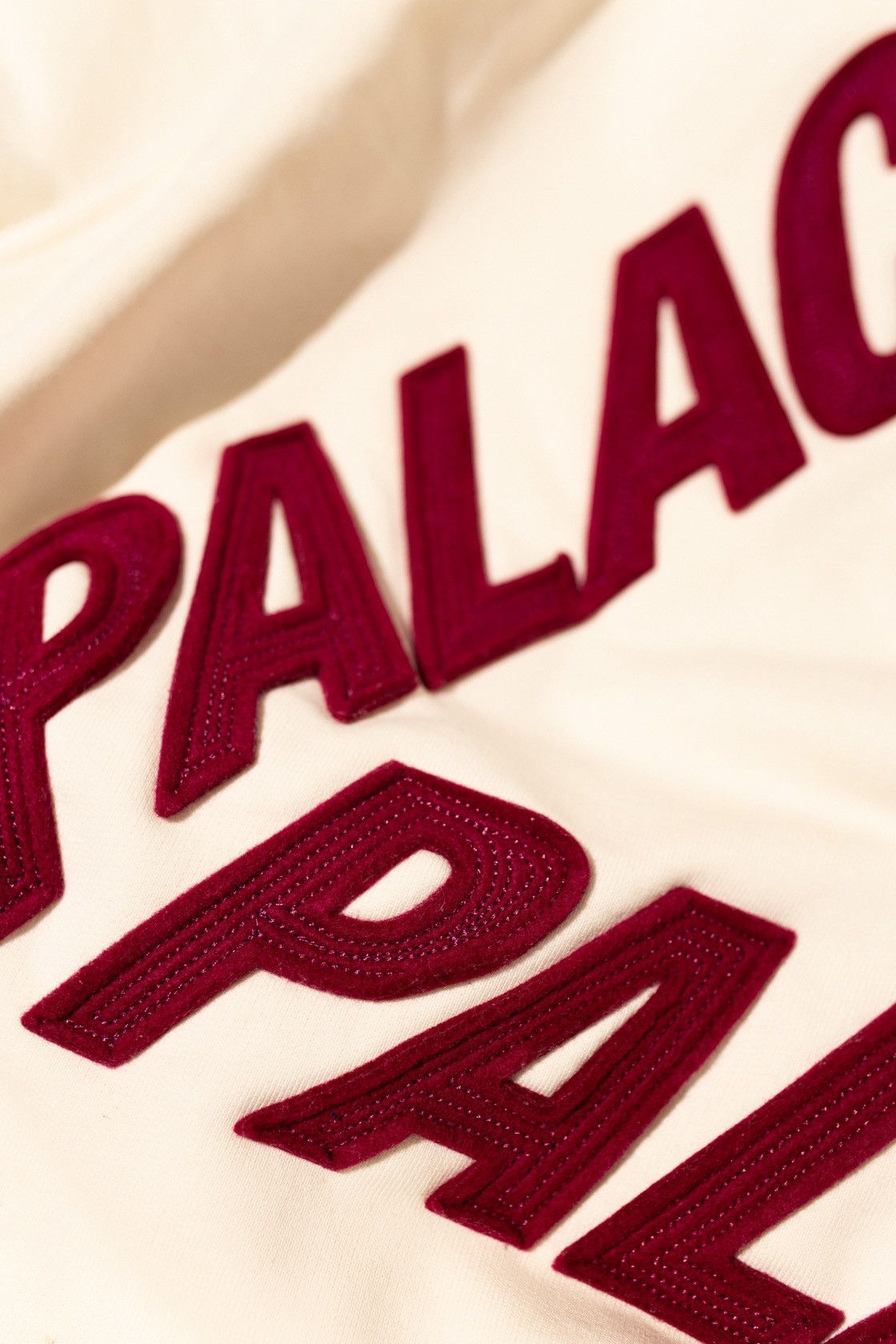 Palace Palace P3 Felt Hood Soft White Size L Size US L / EU 52-54 / 3 - 4 Thumbnail
