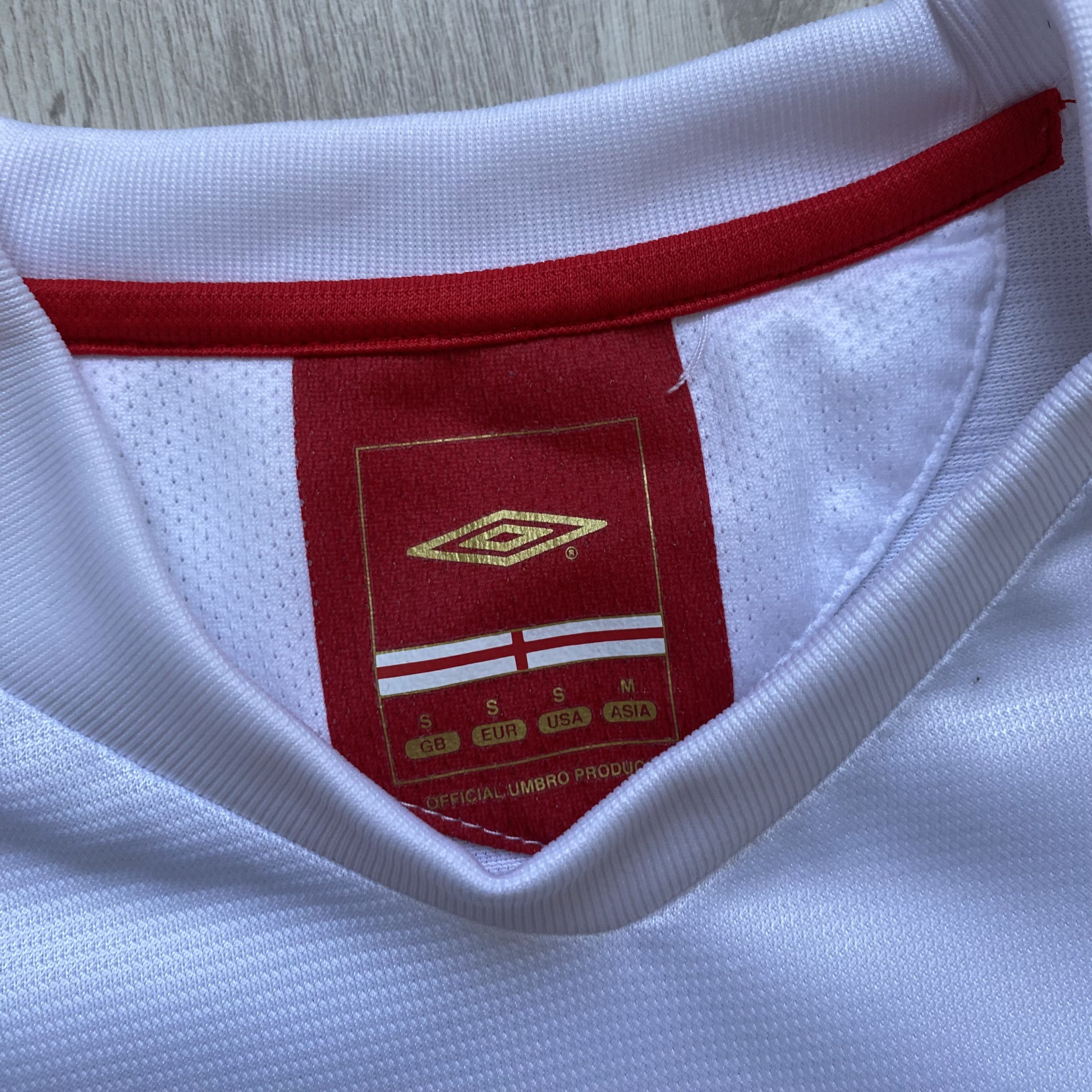 Umbro ⚽️ Vintage Umbro England union soccer jersey Y2K Sleeveless Size US S / EU 44-46 / 1 - 4 Thumbnail