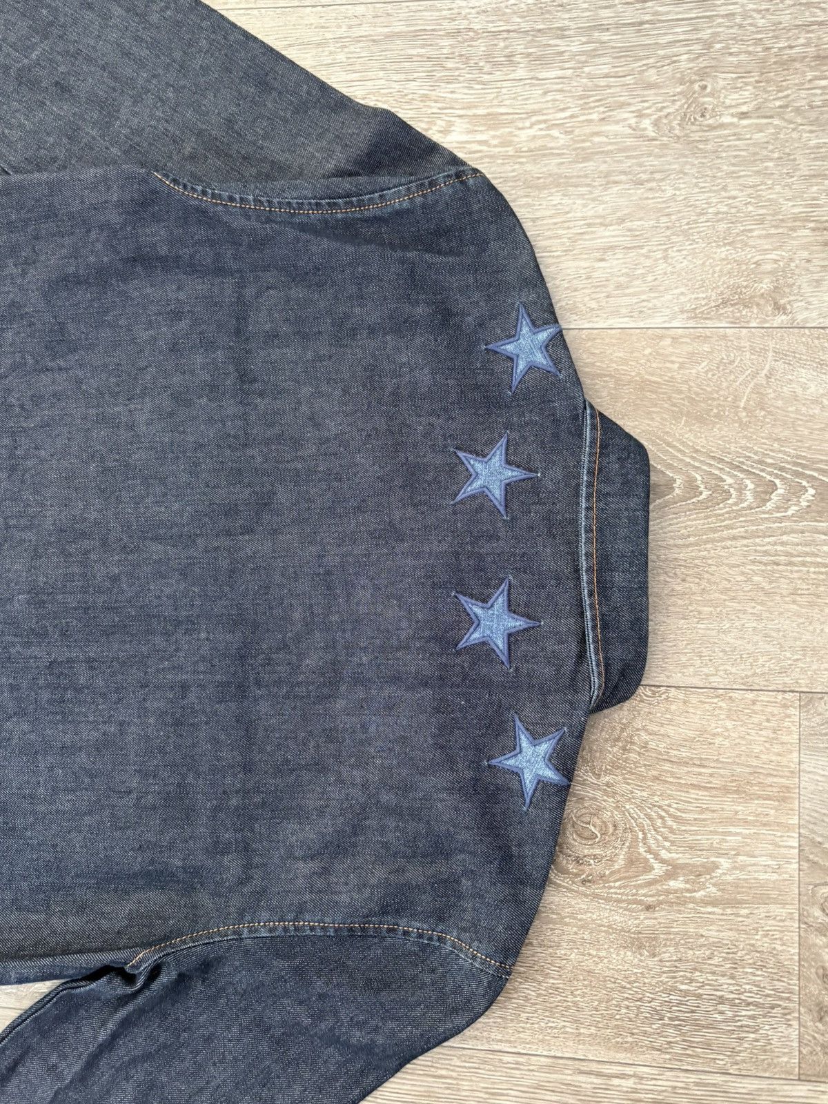 Givenchy Givenchy Star Denim Button Up Shirt – Dark Wash Size US S / EU 44-46 / 1 - 3 Thumbnail