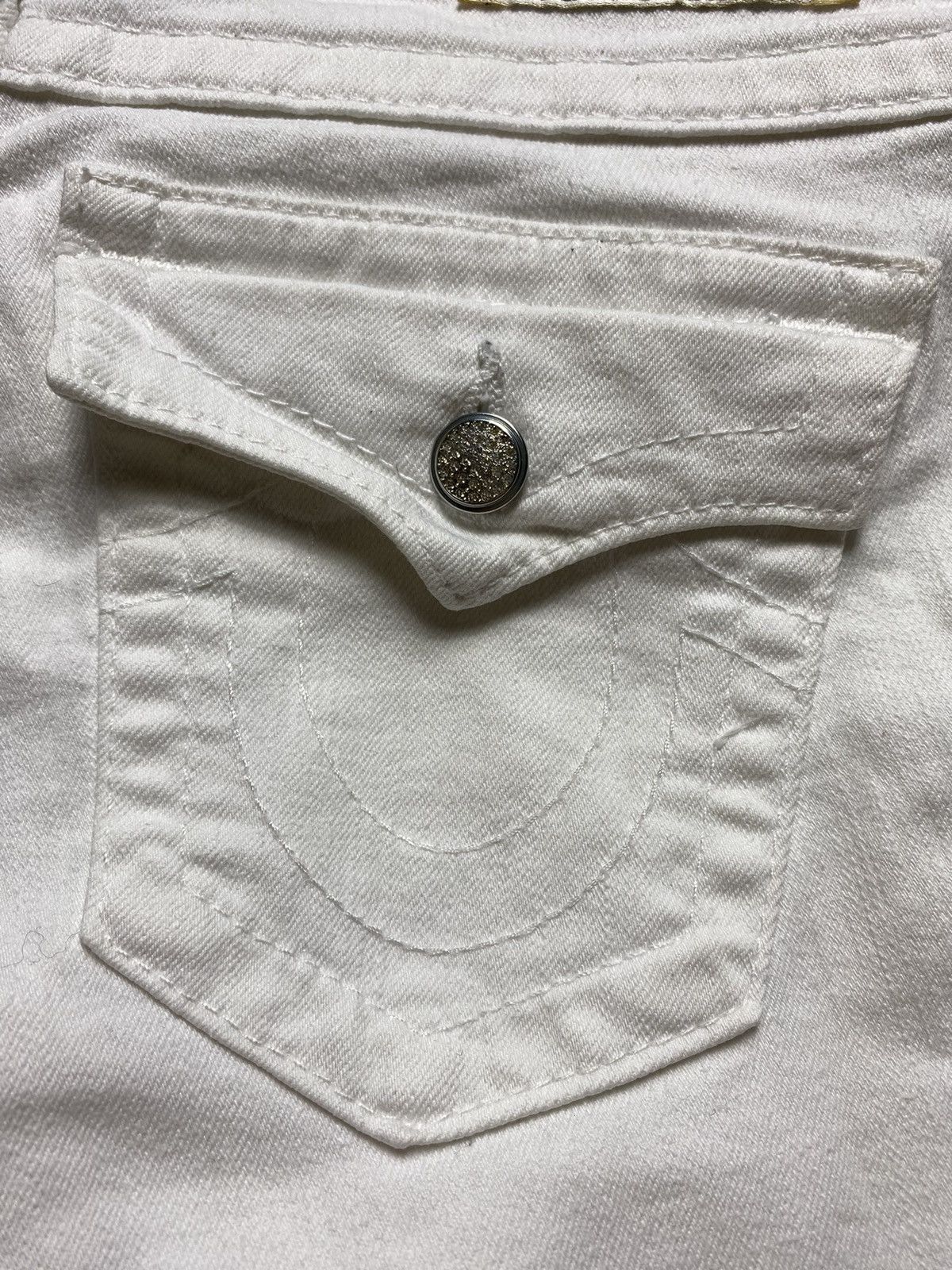 True Religion True Religion BILLY silver crystal buttons white denim jeans Size 26" / US 2 / IT 38 - 4 Thumbnail